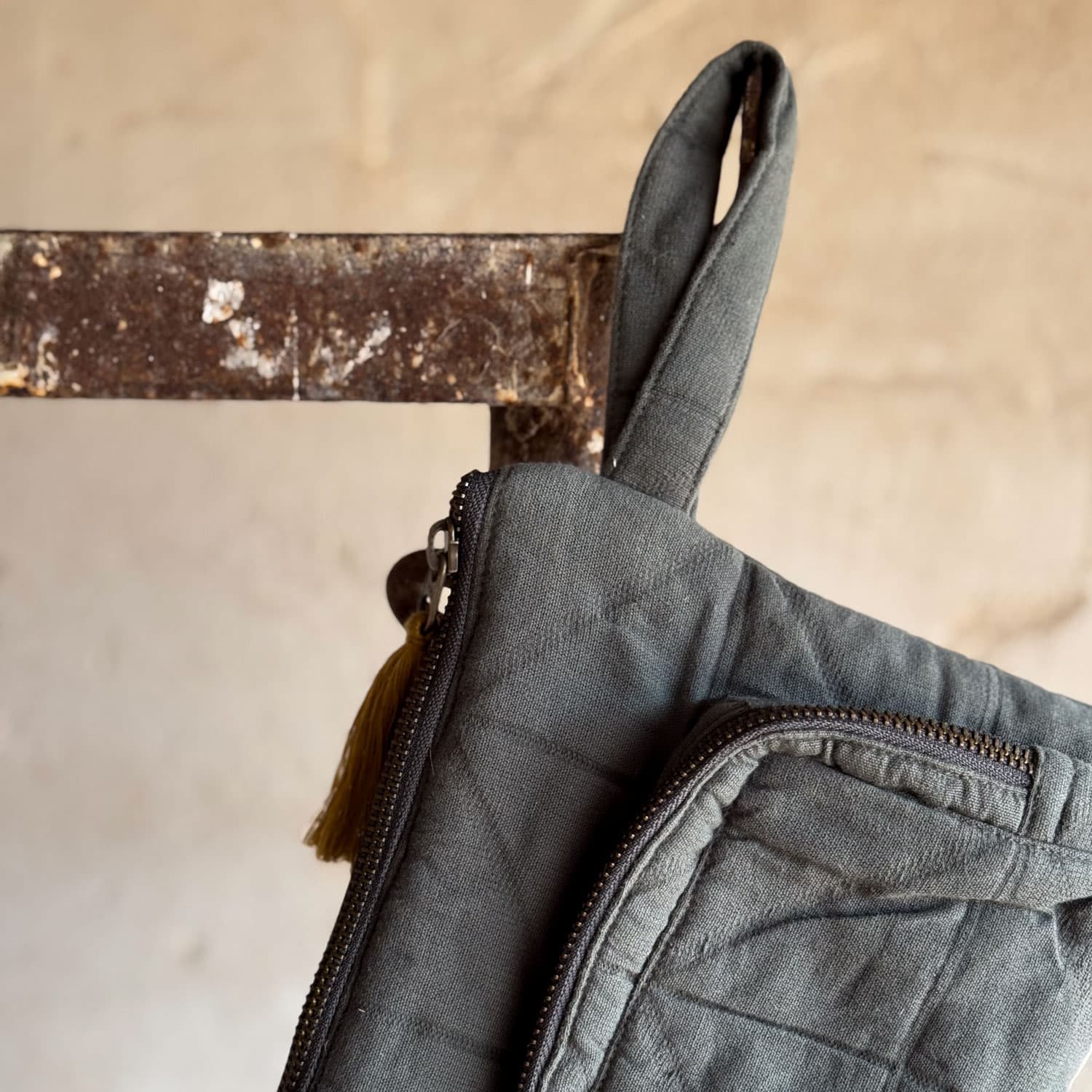 Akira Laptop Case - OQ Origami Quilt - S021 Dark Grey