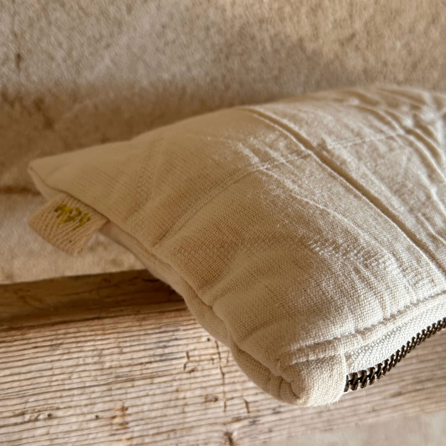 Akira Zip Clutch - OQ Origami Quilt - S000 Natural