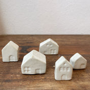 Ceramic Village 5 Tiny Houses - S000 Natural