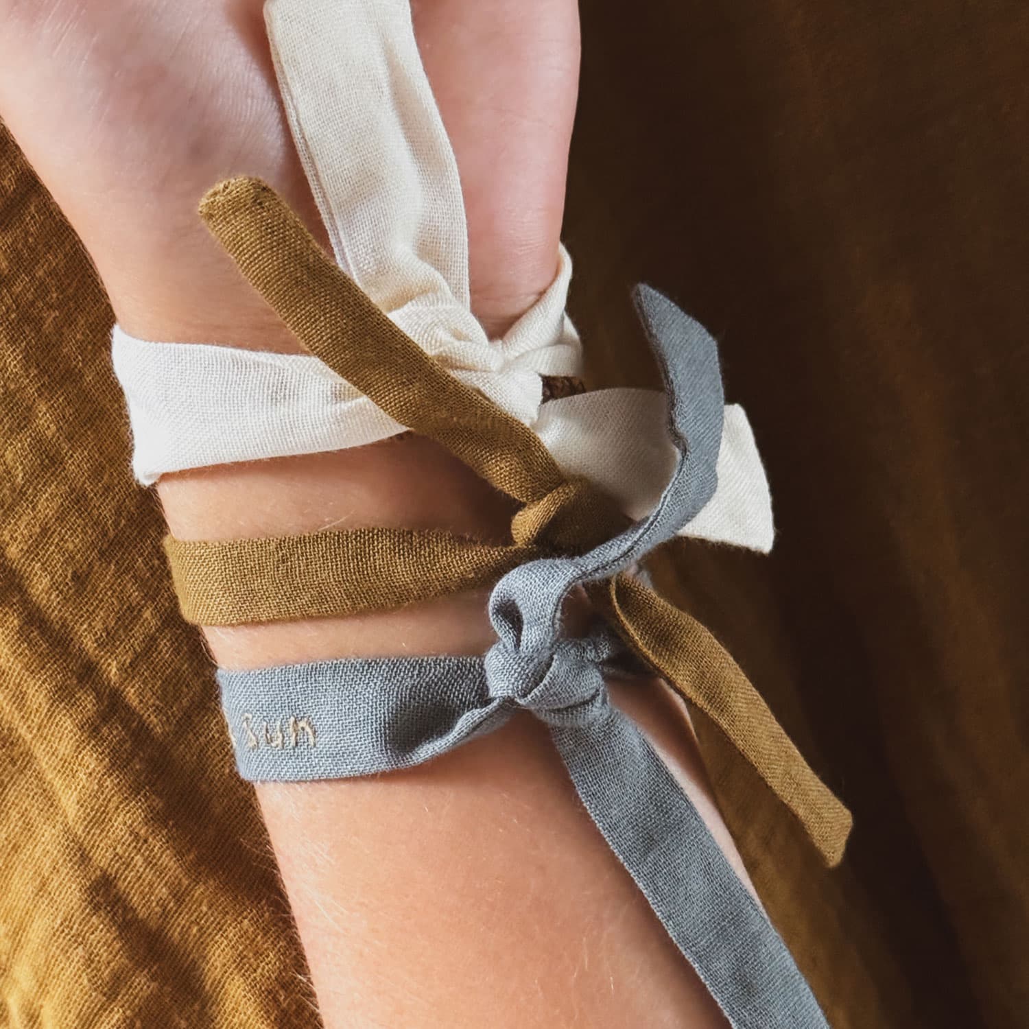 Embroidered Bracelet To the Moon and Back - S000 Natural