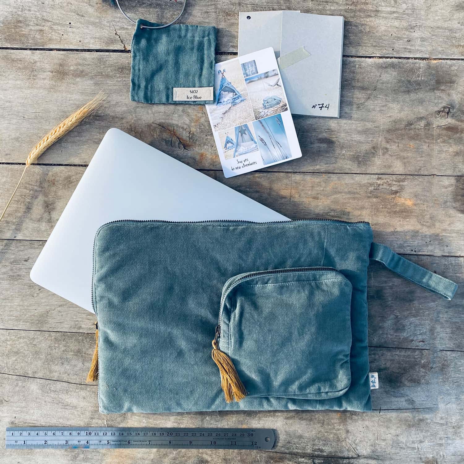 Laptop Case  - WV Woven Velvet - S032 Ice Blue