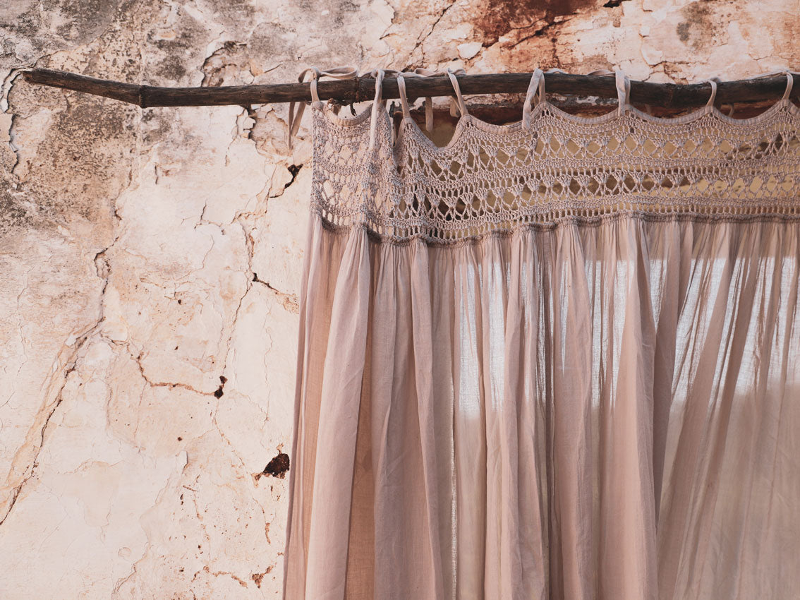 Tara Canopy, Curtain & Blanket