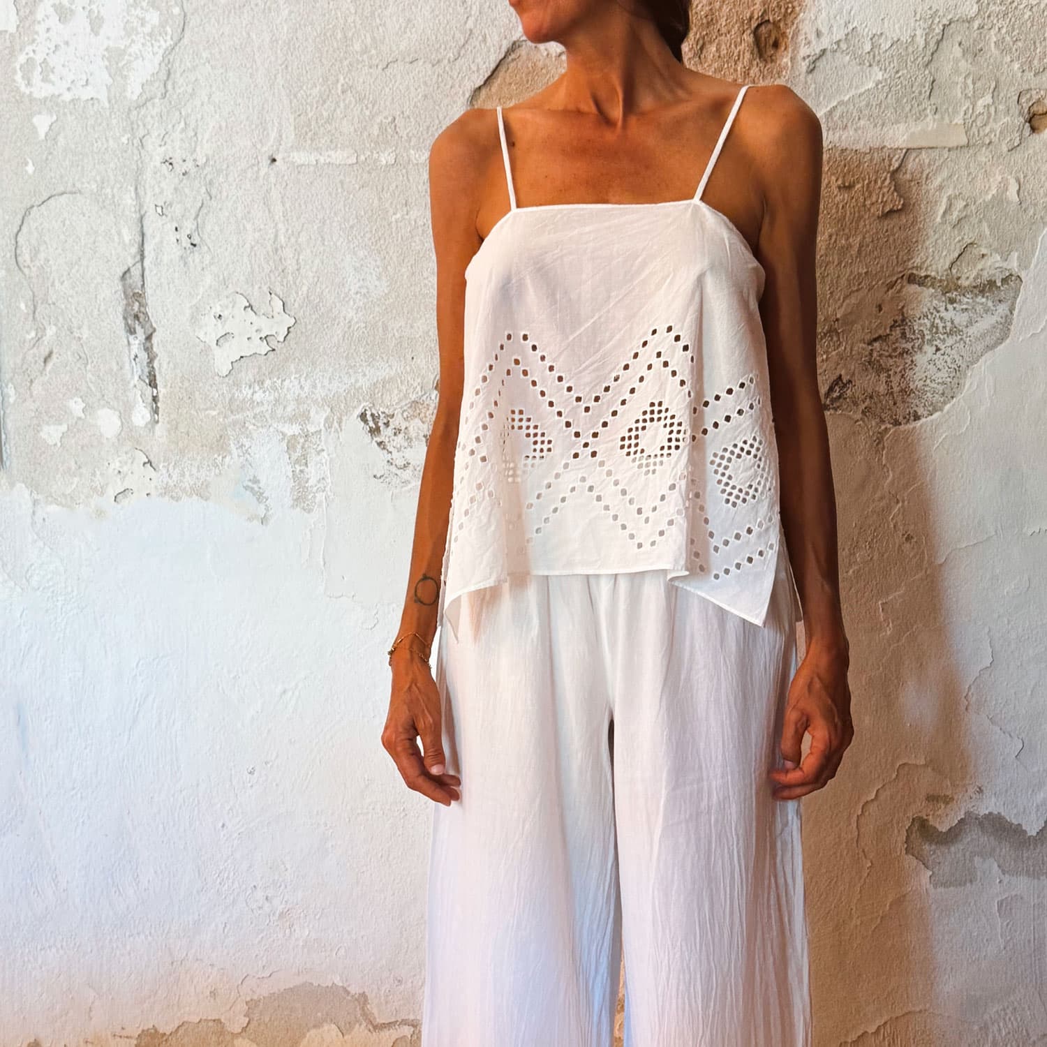 Deborah-Tank-Top---Women---CA-Cambric-60---S001-White-03-pichi.jpg