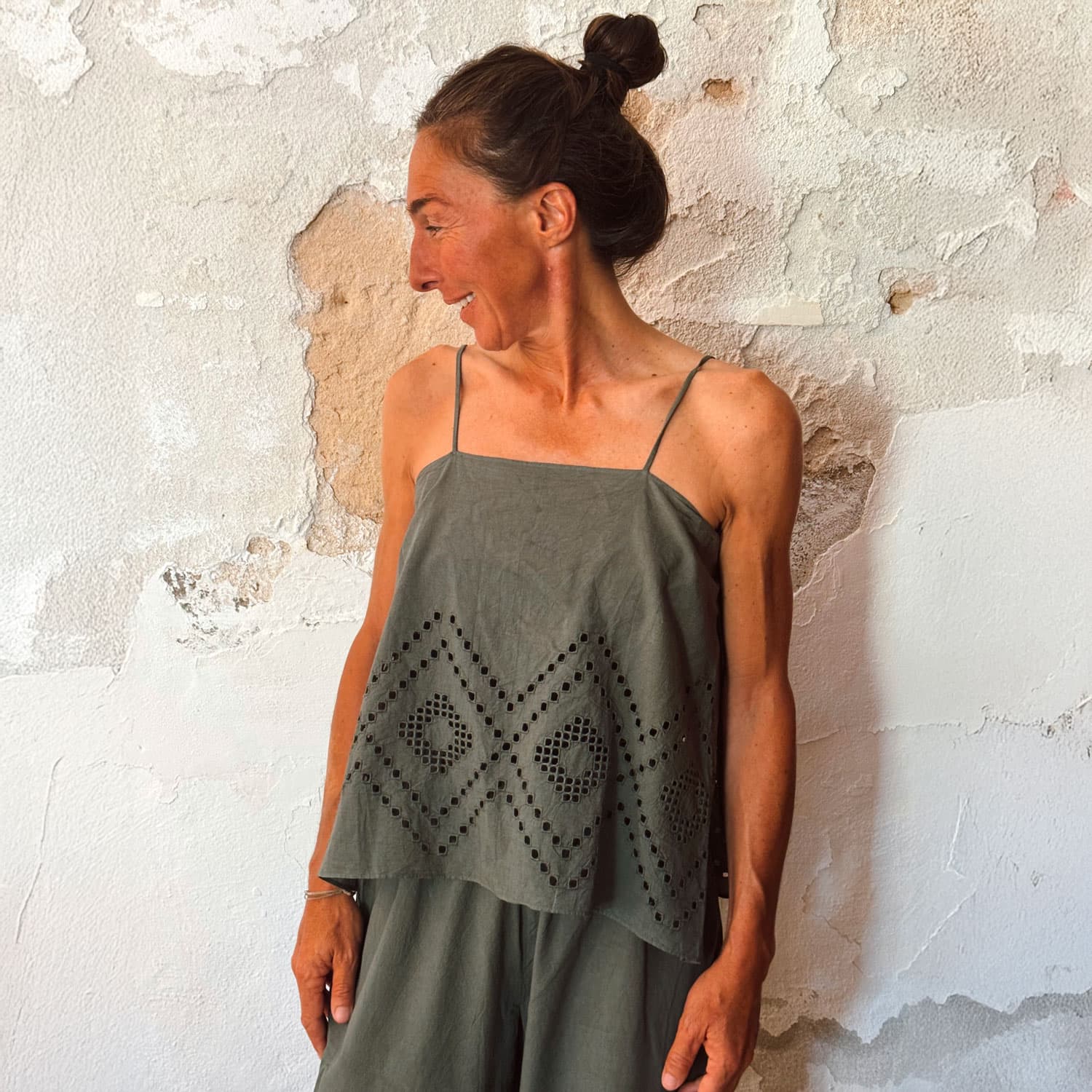 Deborah-Tank-Top---Women---CA-Cambric-60---S021-Dark-Green-Grey-02-pichi.jpg