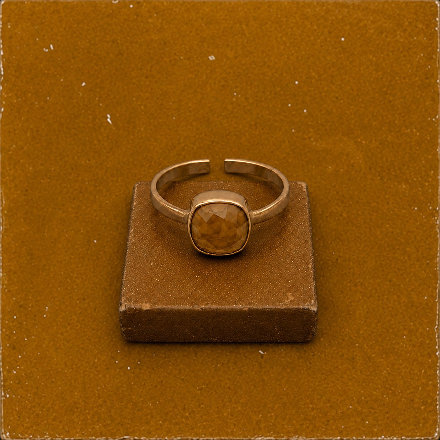 Faceted Stone Ring - Golden Jade