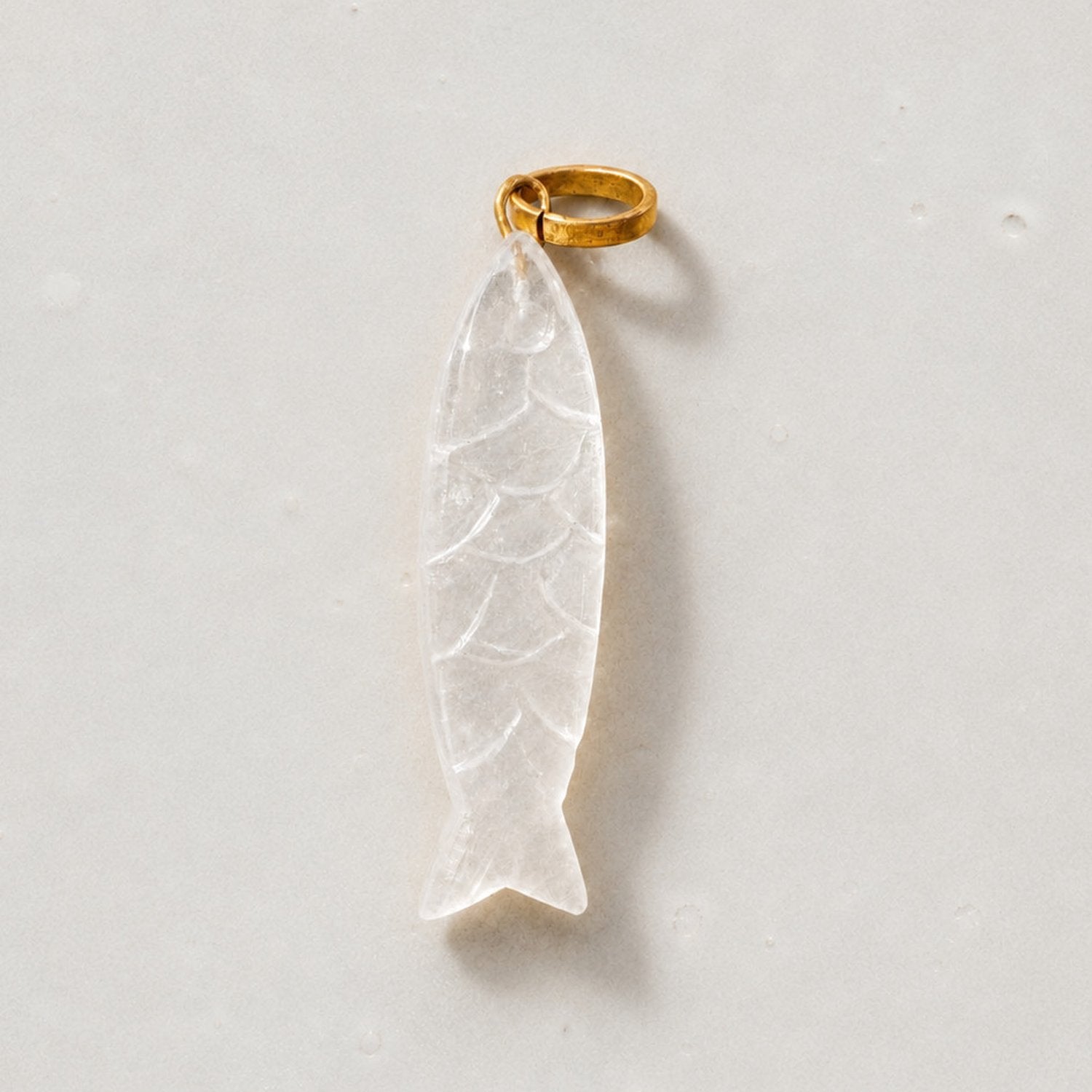FishStonePendant-Large-CrystalQuartz-01_3cf75f6b-e859-409f-af2b-7087c9822ed4.jpg