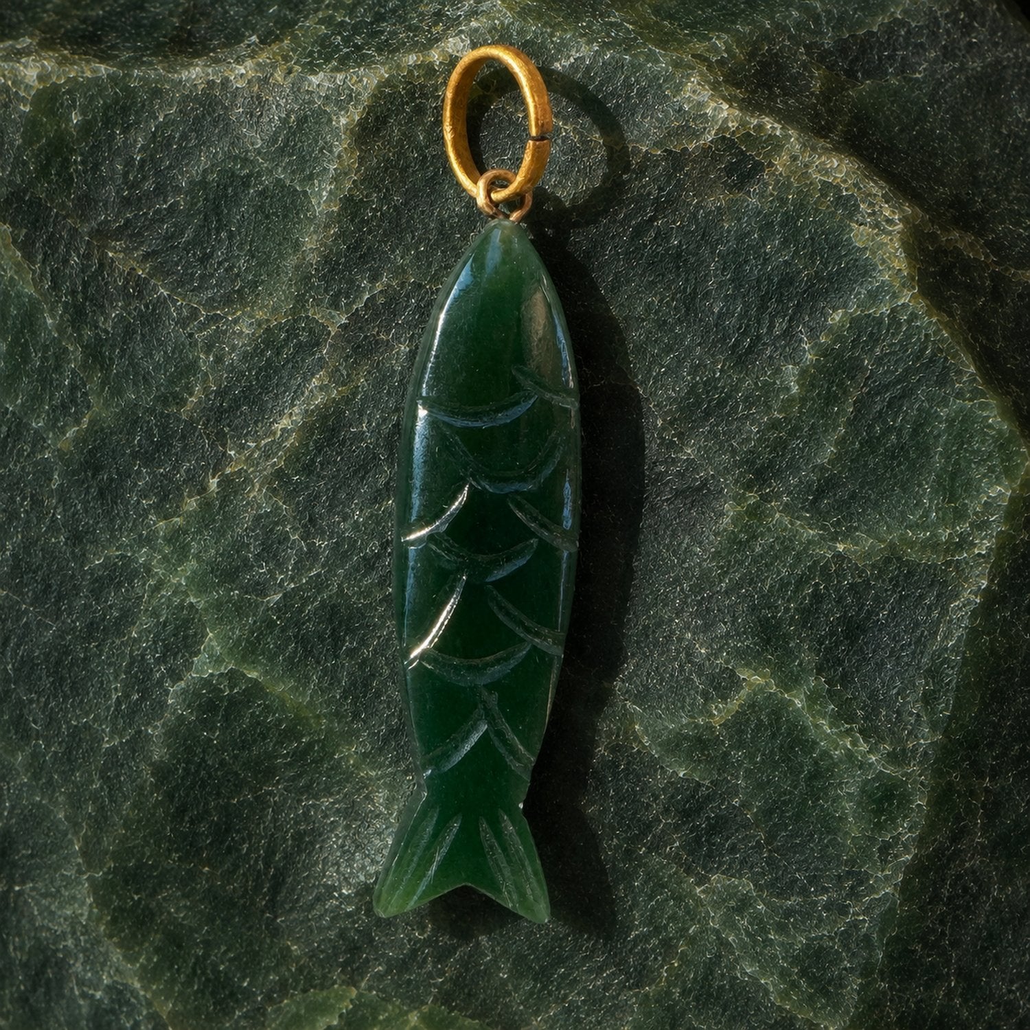 FishStonePendant-Large-GreenAventurine-01.jpg