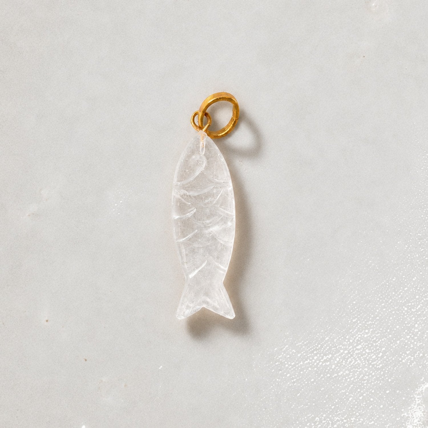 FishStonePendant-Medium-CrystalQuartz-01.jpg