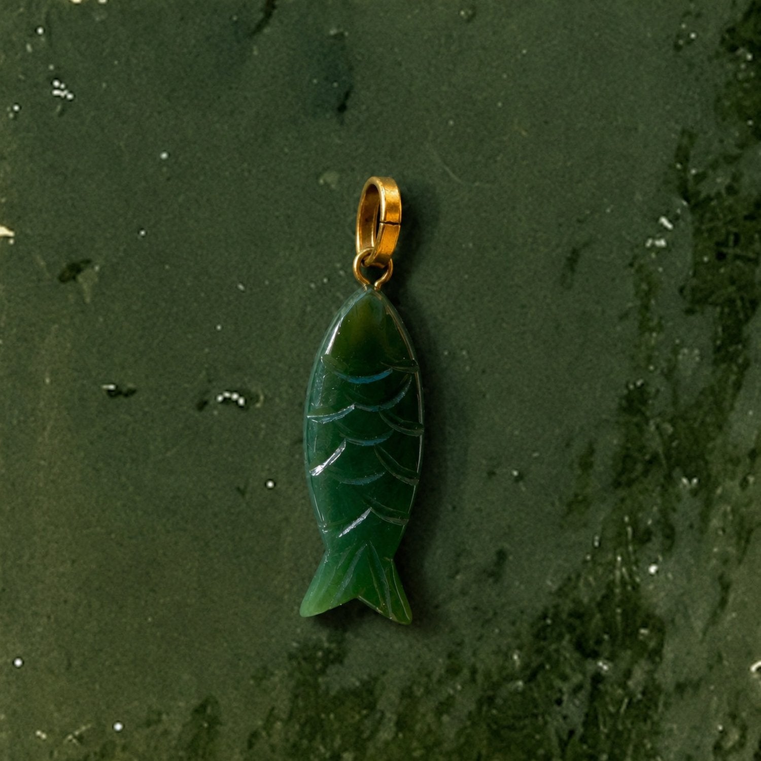 FishStonePendant-Medium-GreenAventurine-01_5024109c-be01-4c18-851e-390cc87d8900.jpg