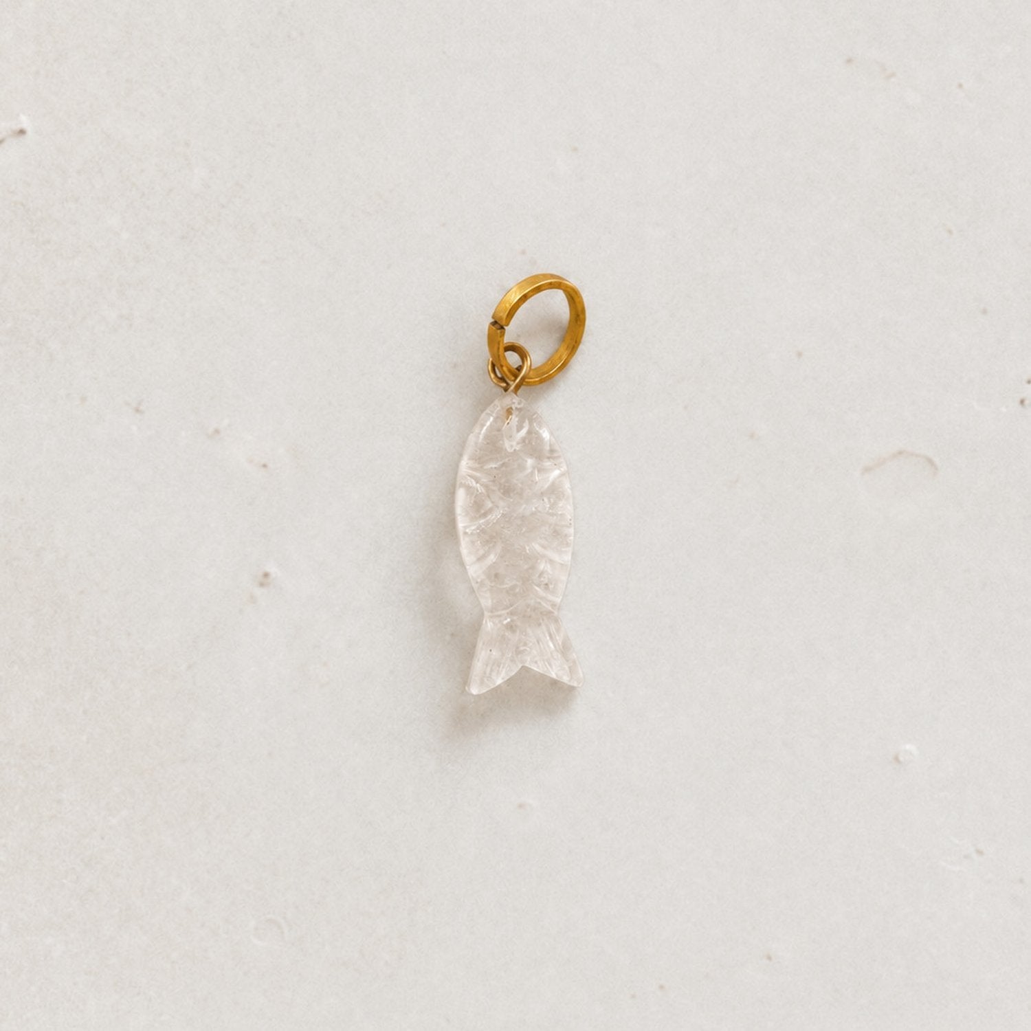 FishStonePendant-Small-CrystalQuartz-01_9d1e5c19-3a98-423c-876a-d335499c7913.jpg