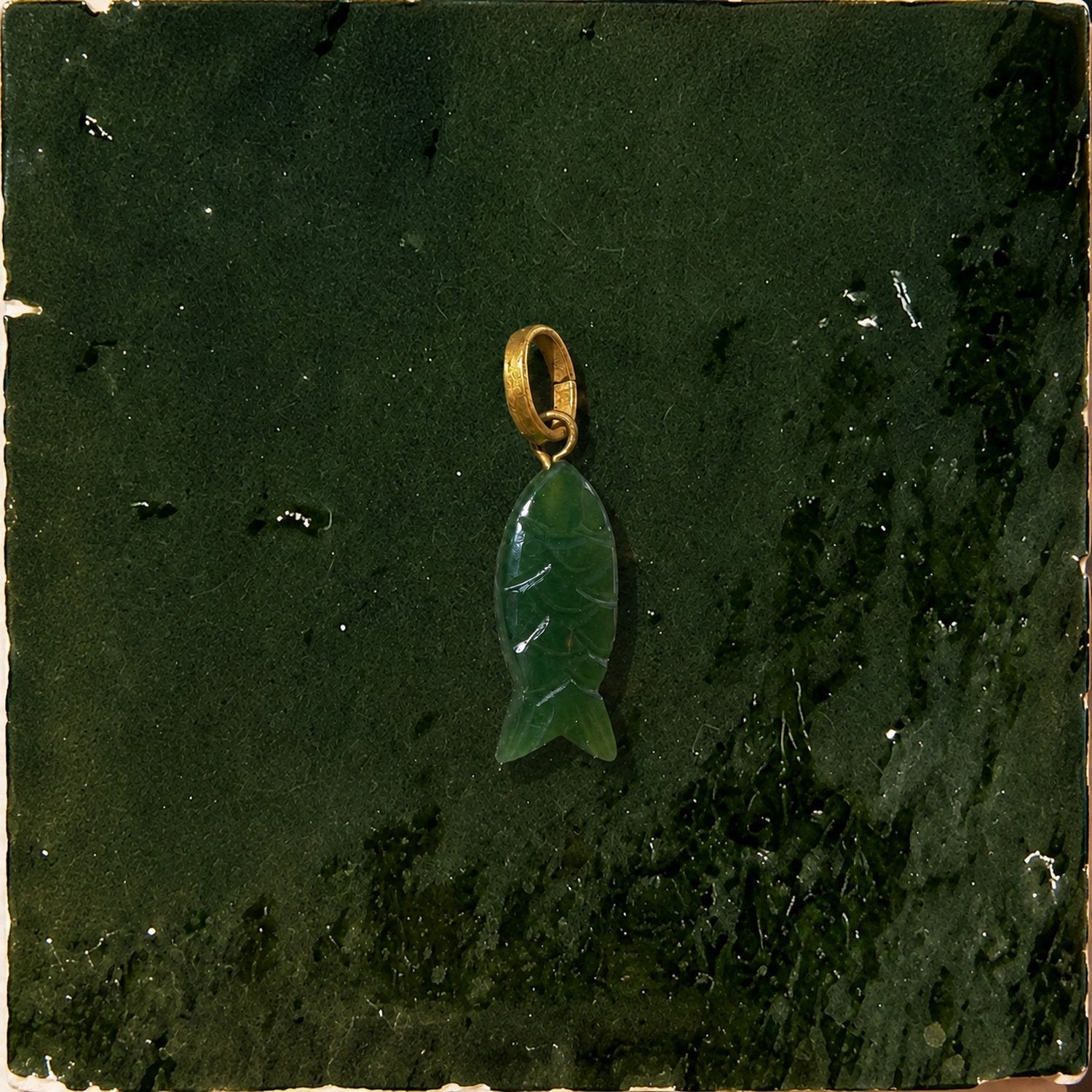 FishStonePendant-Small-GreenAventurine-01_aea6e9ca-58c9-463c-ba62-d296e3b5ffd6.jpg