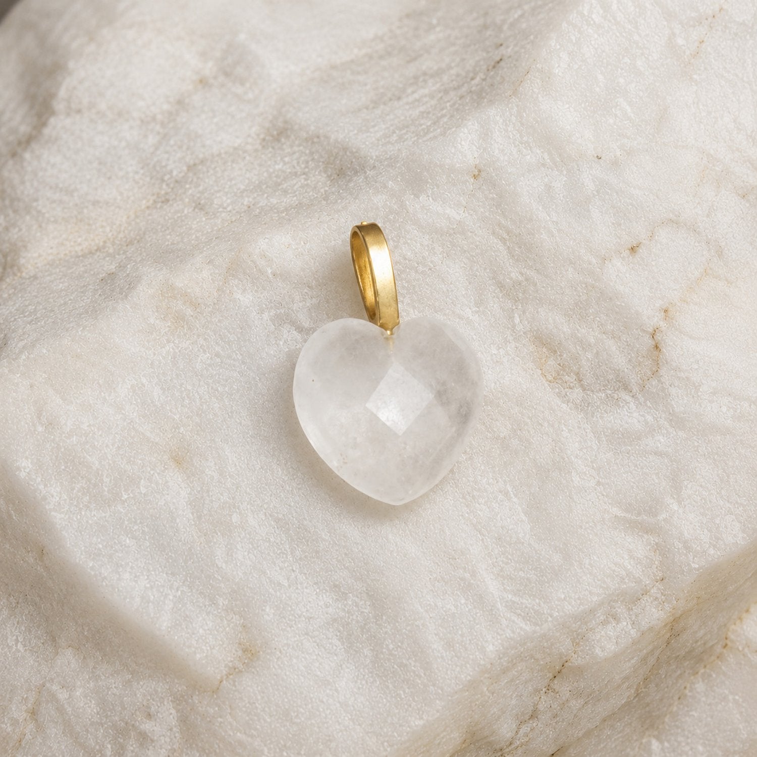 HeartStoneCharm-CrystalQuartz-01.jpg