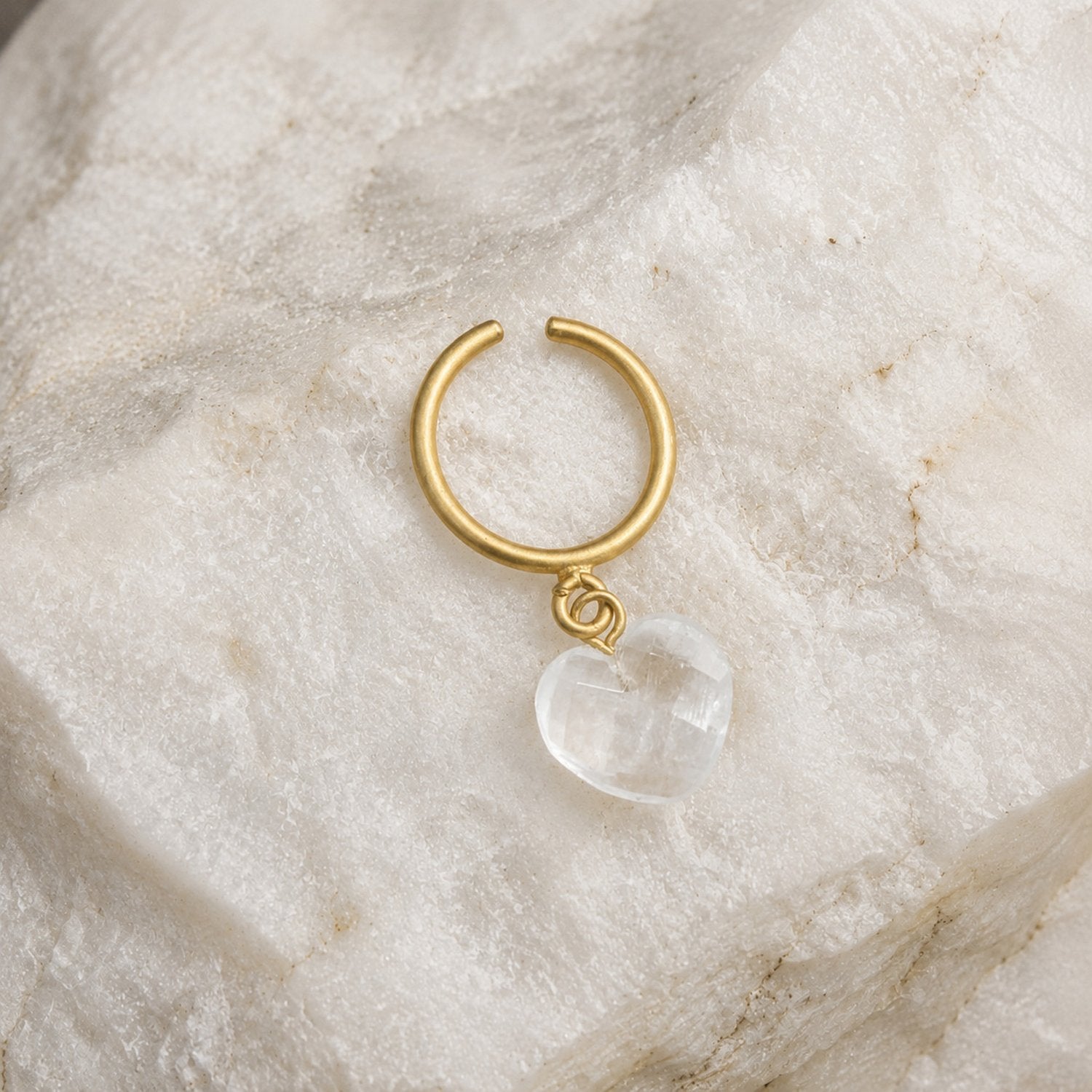 HeartStoneRing-CrystalQuartz-01.jpg