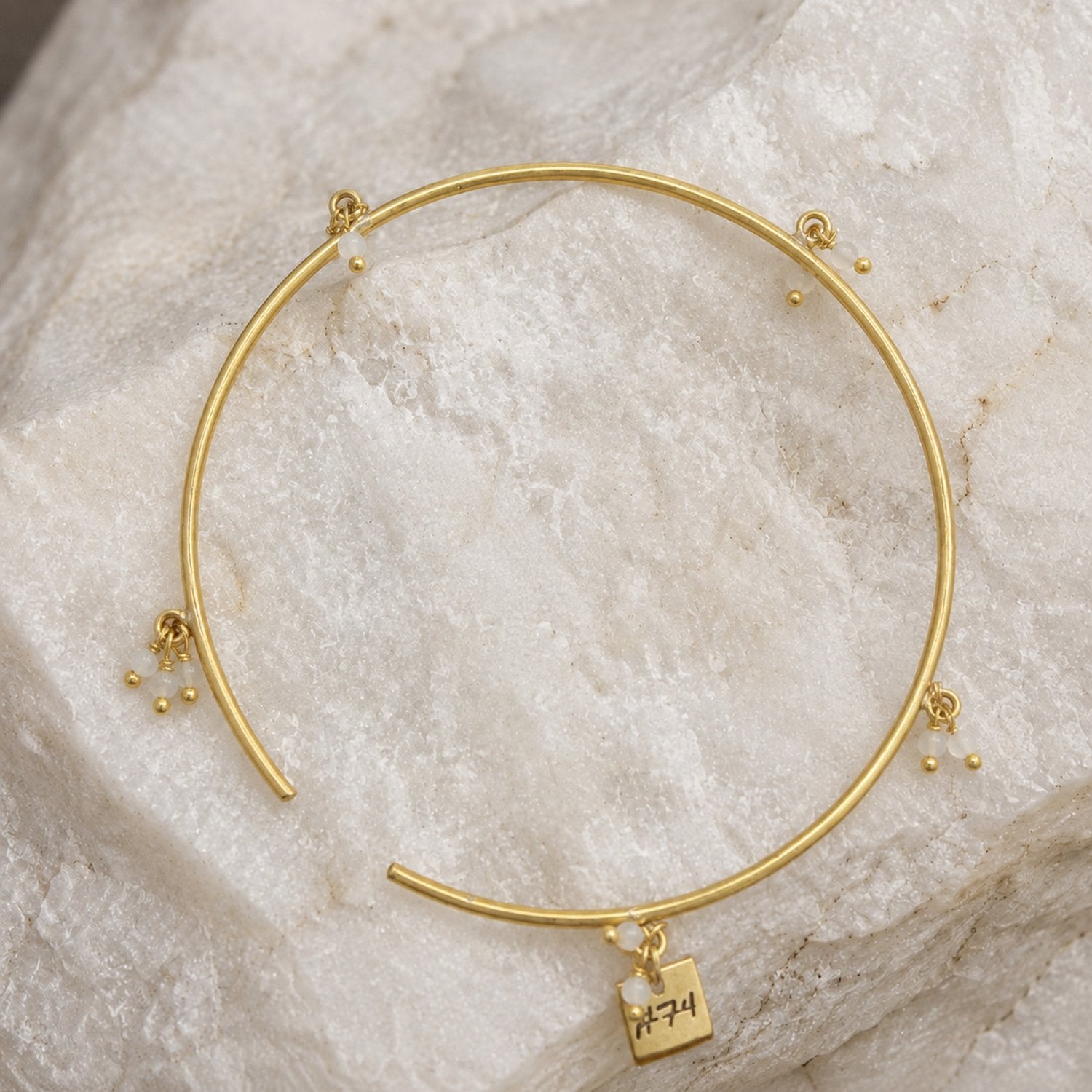 JoyStonesBangle-Moonstone-01.jpg