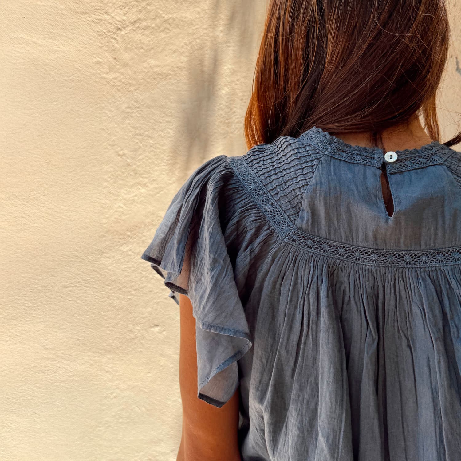 Lila-Shirt---Women---CV-Cotton-Voile-100---S055-Aegean-Blue-01.jpg