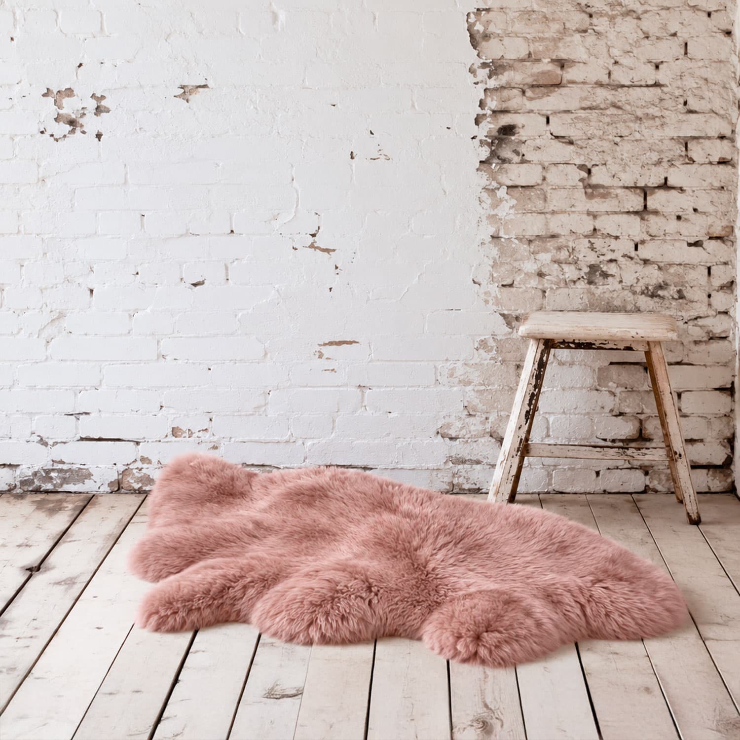 Long-Wool-Sheepskin---Dark-Rose-02.jpg