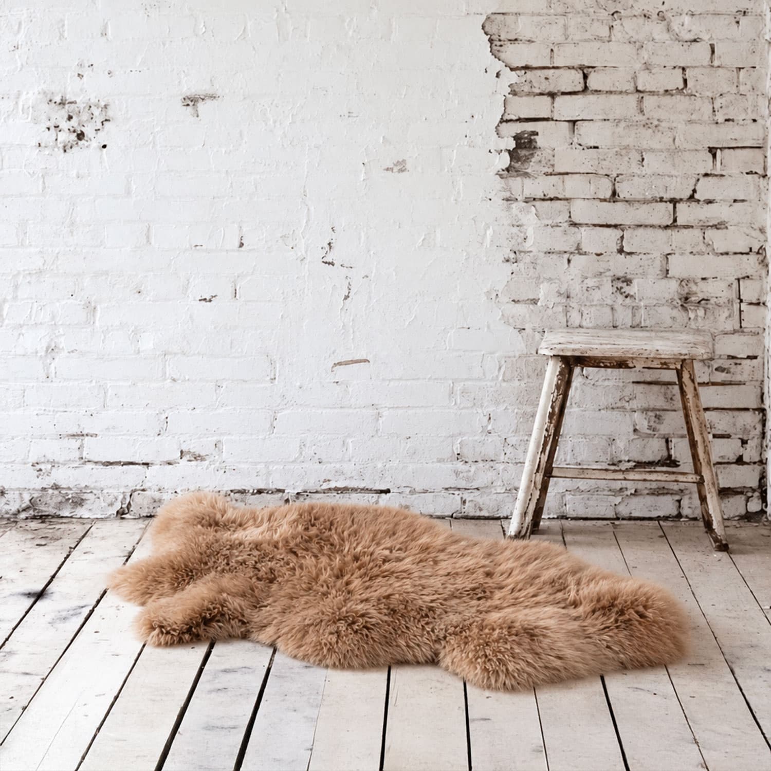 Long-Wool-Sheepskin---Nappa-01.jpg