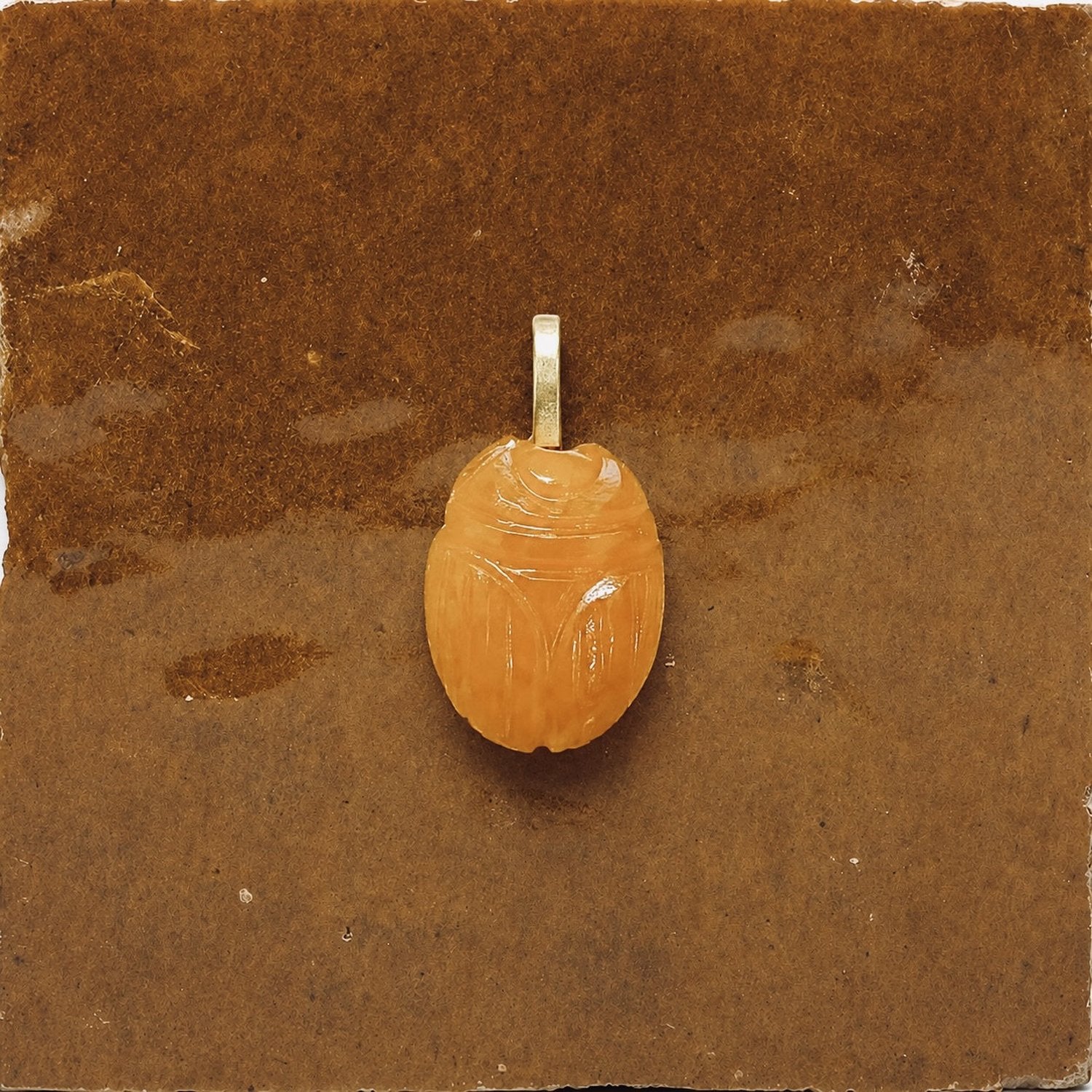 ScarabStonePendant-GoldenJade-01.jpg
