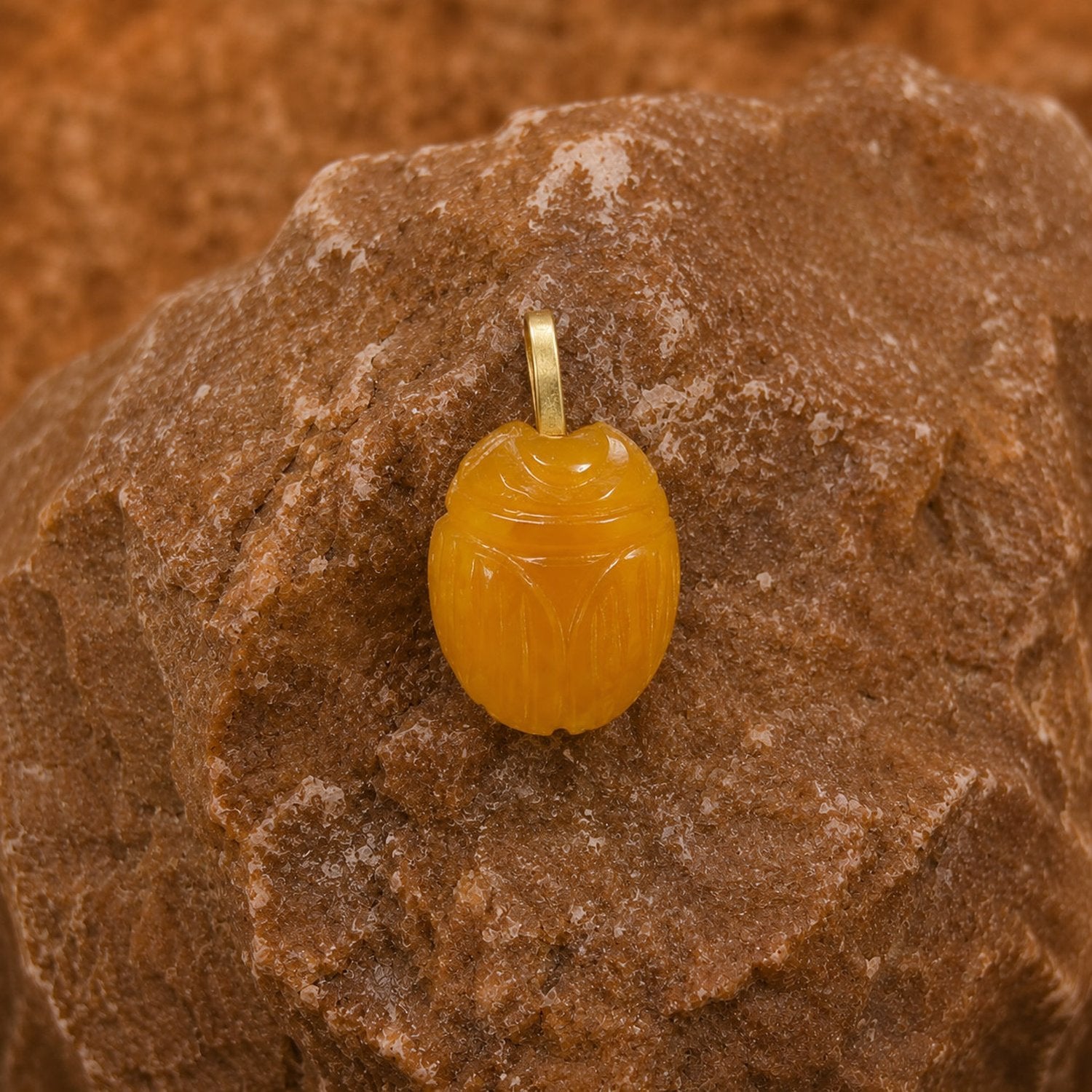 ScarabStonePendant-GoldenJade_01.jpg