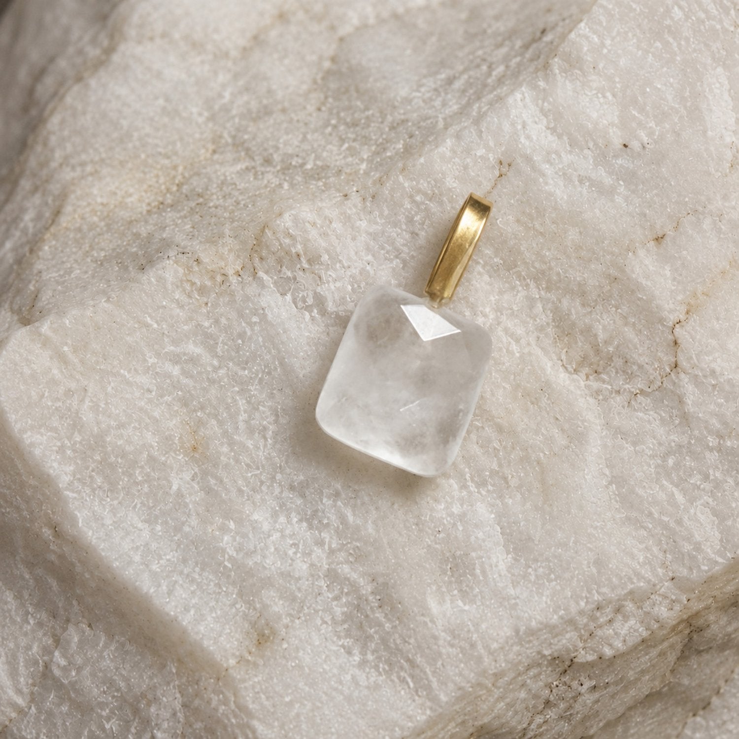 StoneCharm-CrystalQuartz-01.jpg