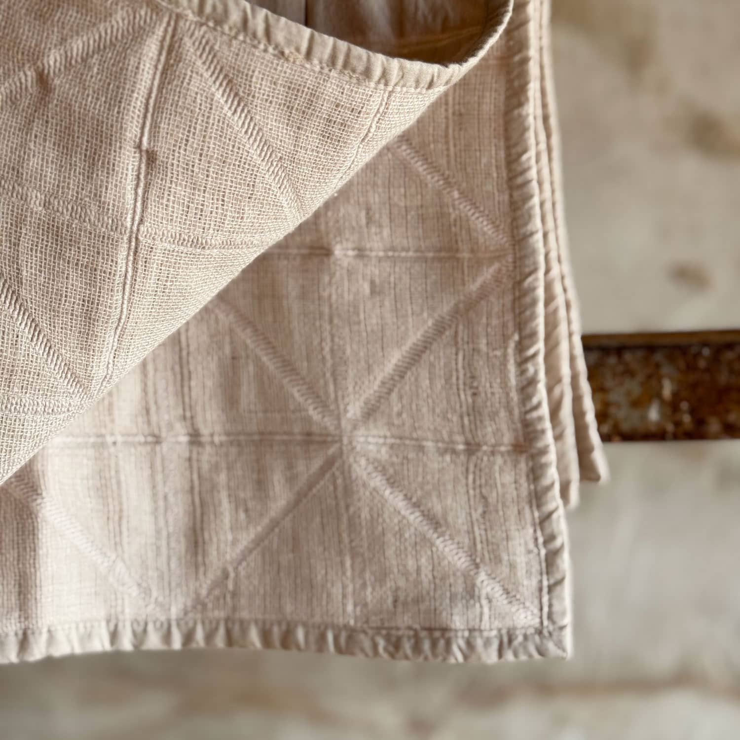 Akira Blanket - OQ Origami Quilt - S018 Powder