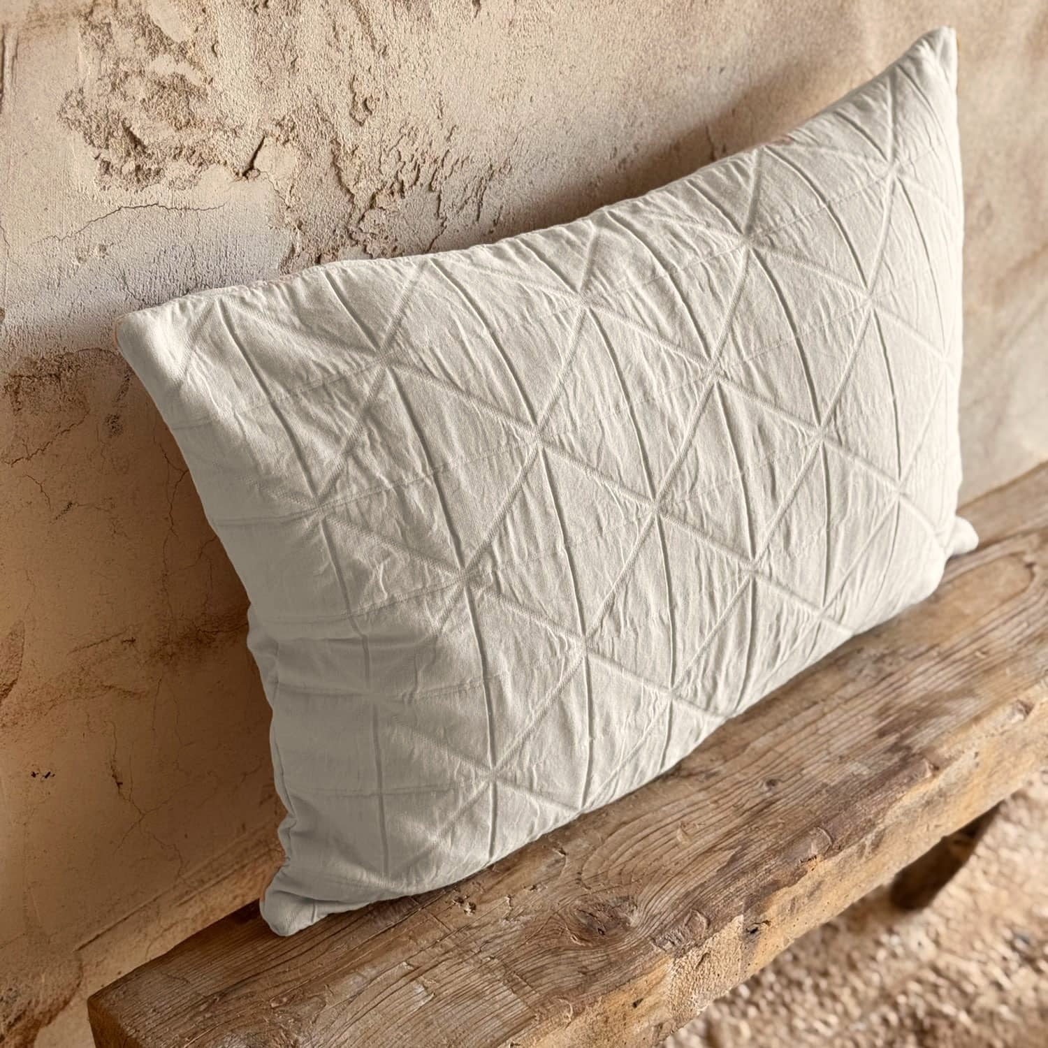 Akira Cushion Cover - OQ Origami Quilt - S000 Natural - n°74 E - Shop - 7400000137298