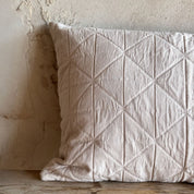 Akira Cushion Cover - OQ Origami Quilt - S018 Powder - n°74 E - Shop - 7400000137301