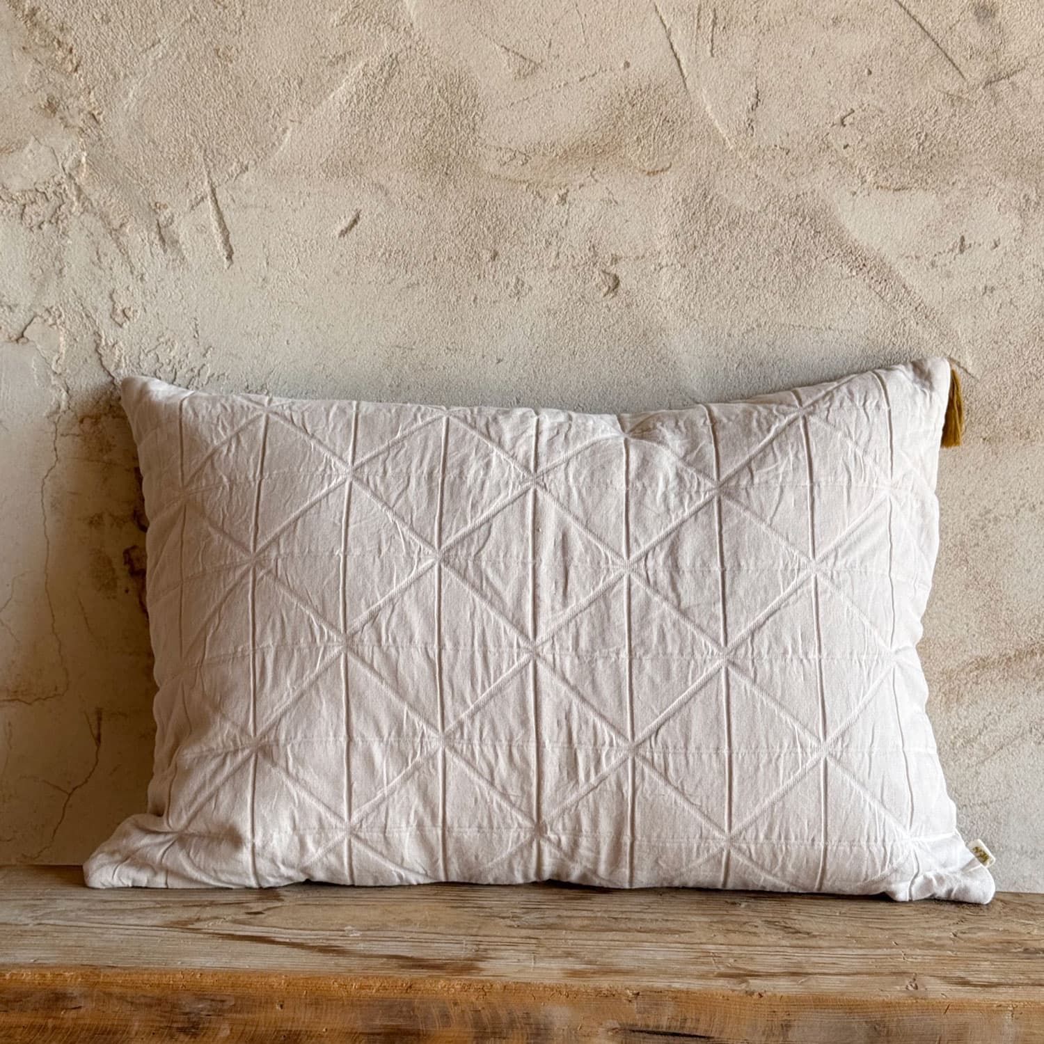 Akira Cushion Cover - OQ Origami Quilt - S018 Powder - n°74 E - Shop - 7400000137301