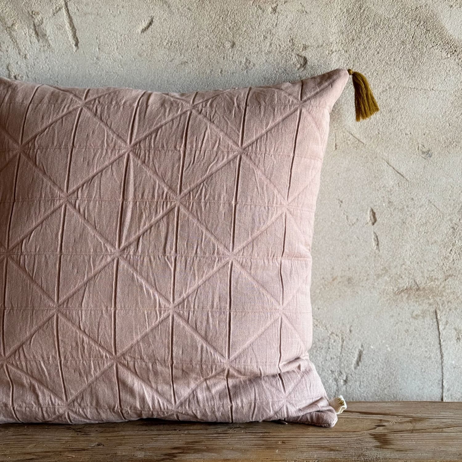 Akira Cushion Cover - OQ Origami Quilt - S054 Nude Brown - n°74 E - Shop - 7400000137302