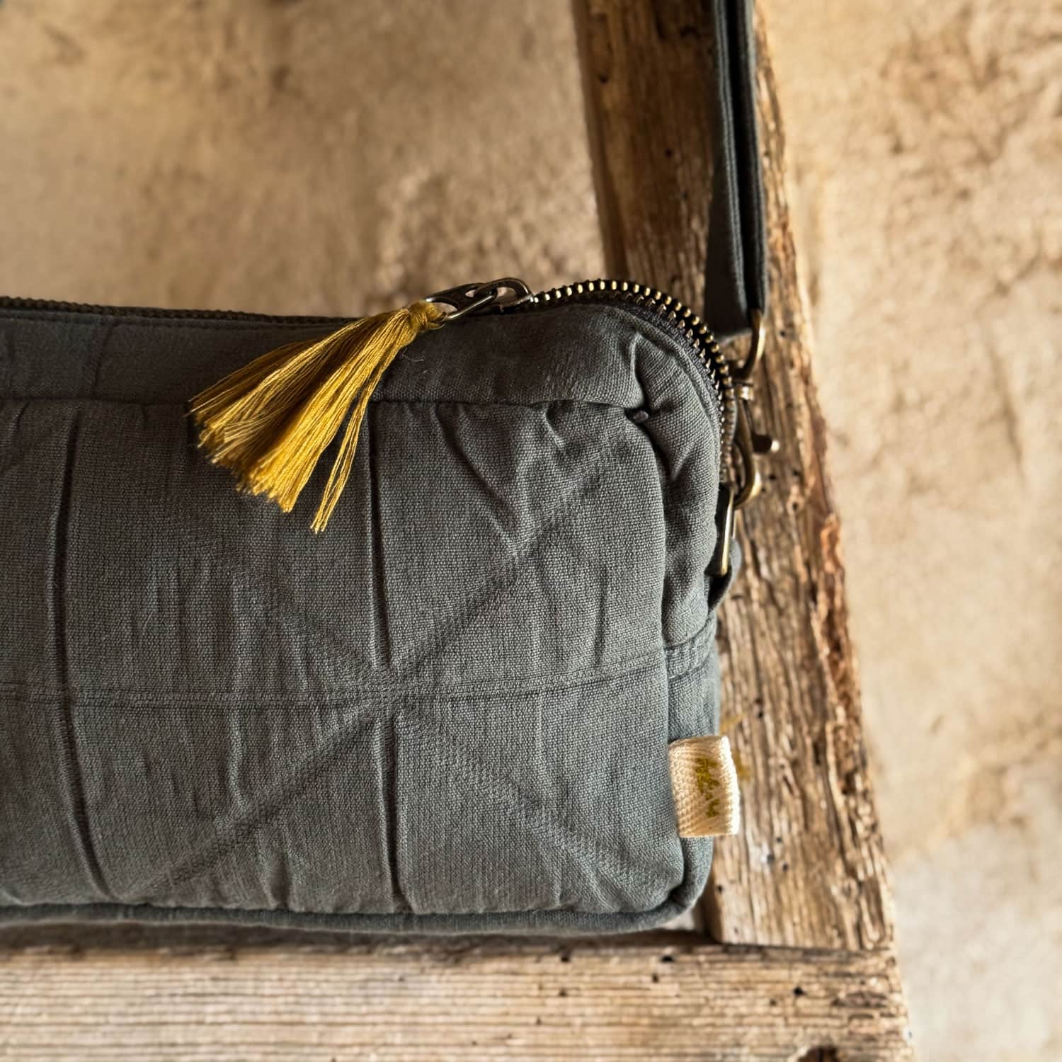 Akira Daily Bag  - OQ Origami Quilt - S021 Dark Grey
