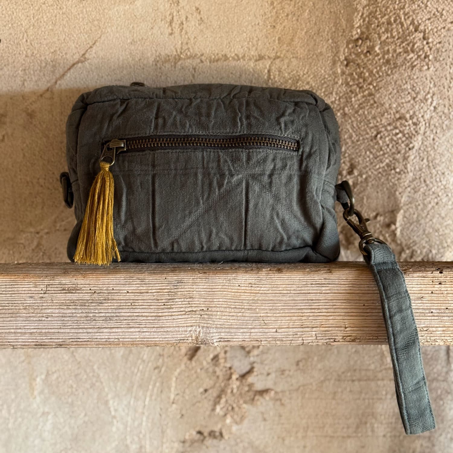 Akira Daily Bag  - OQ Origami Quilt - S021 Dark Grey
