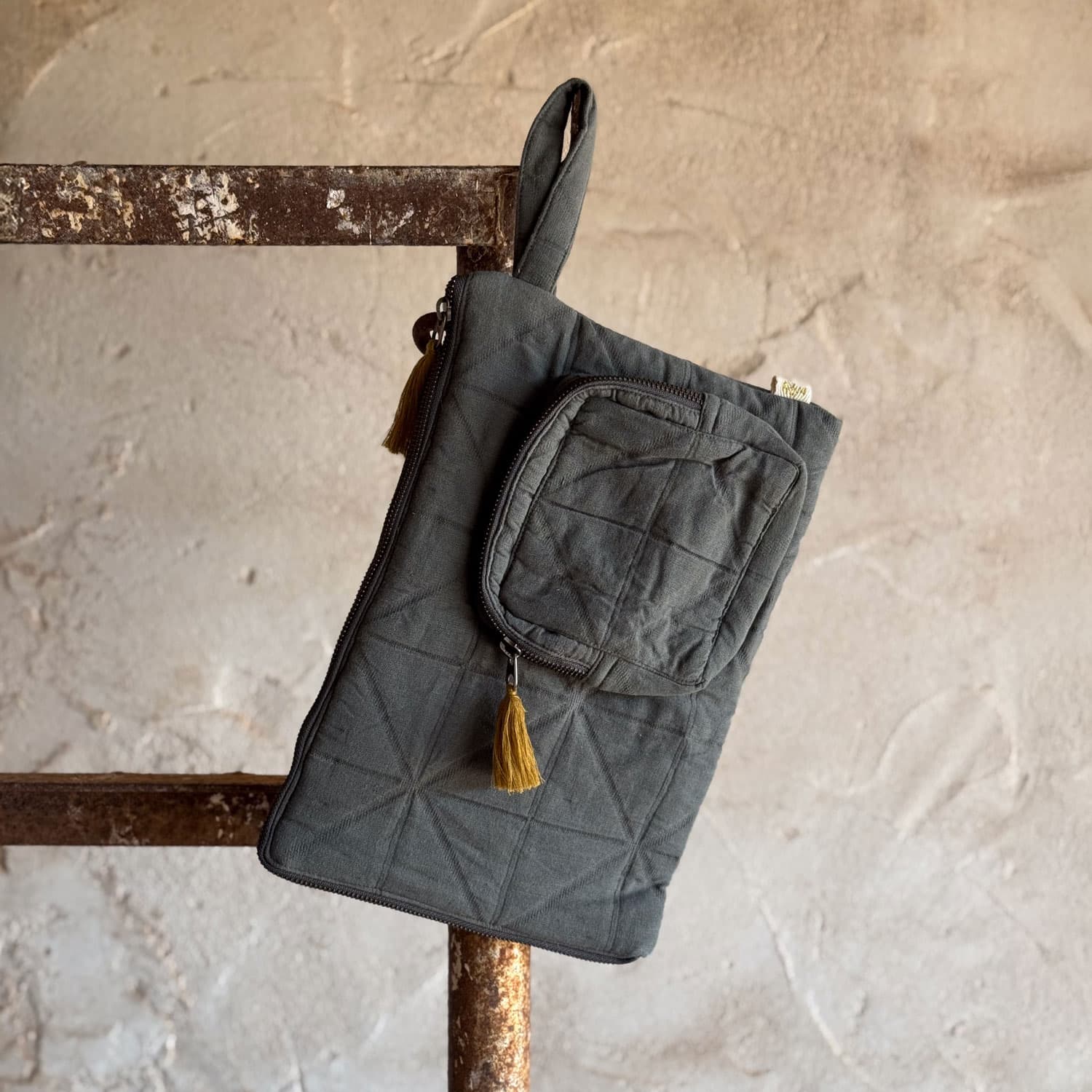 Akira Laptop Case - OQ Origami Quilt - S021 Dark Grey - n°74 E - Shop - 7400000137309