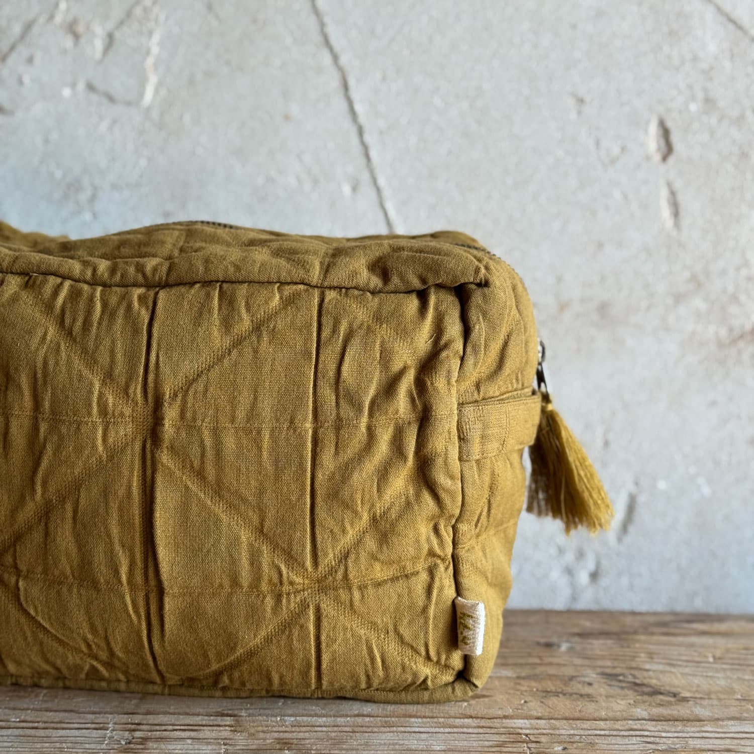 Akira Toiletry Bag - OQ Origami Quilt - S050 Antique Bronze - Large - n°74 E - Shop - 7400000137288