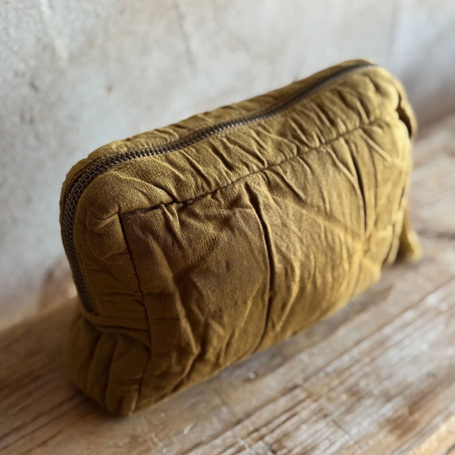 Akira Toiletry Bag - OQ Origami Quilt - S050 Antique Bronze - Medium - n°74 E - Shop - 7400000137284