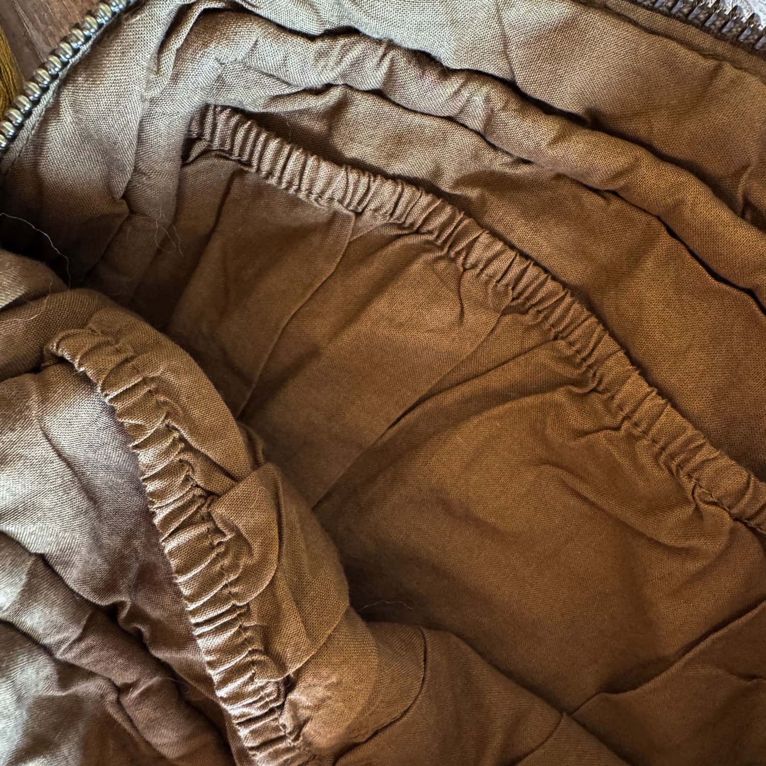 Akira Toiletry Bag - OQ Origami Quilt - S050 Antique Bronze - Medium - n°74 E - Shop - 7400000137284