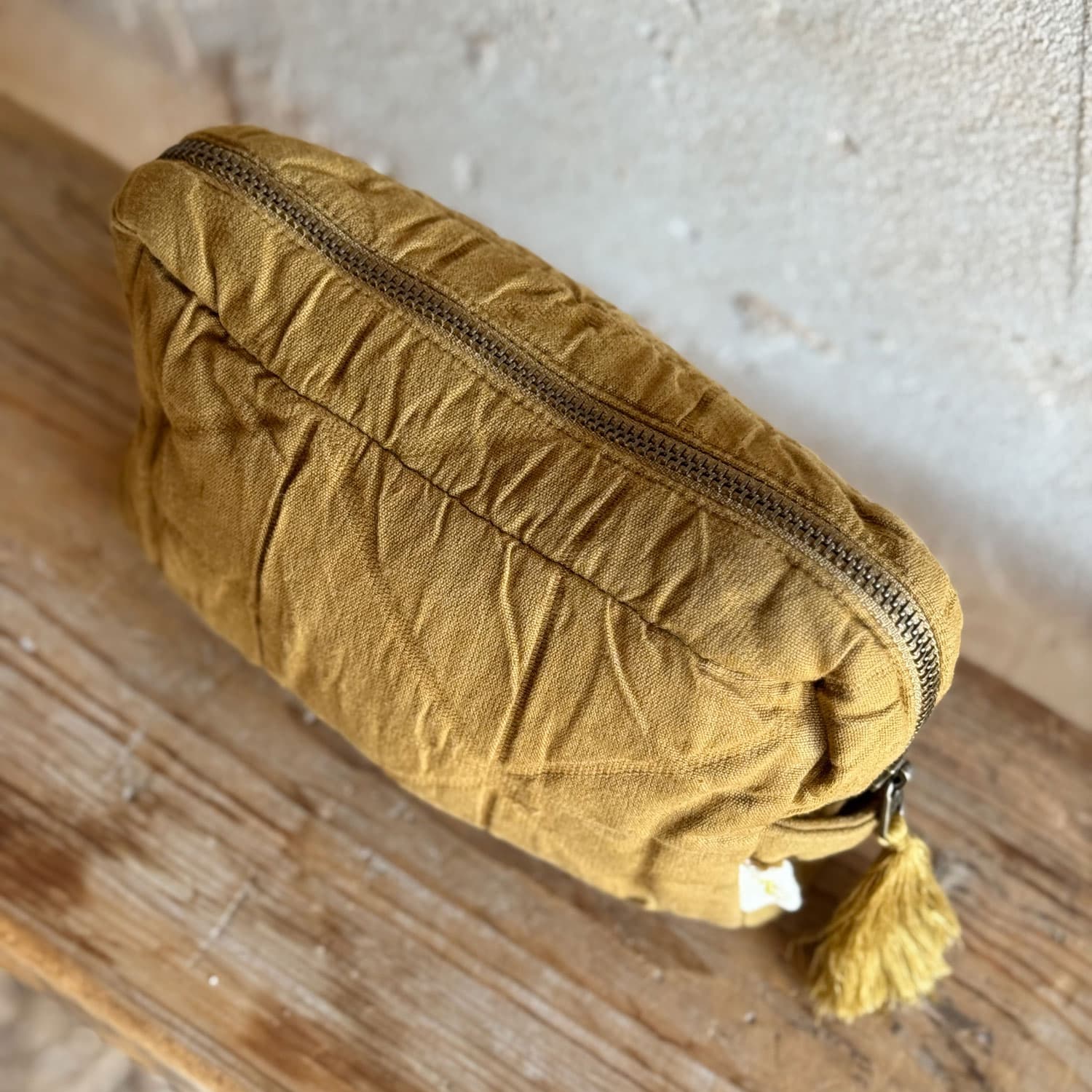 Akira Toiletry Bag - OQ Origami Quilt - S050 Antique Bronze - Medium - n°74 E - Shop - 7400000137284