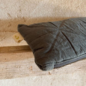 Akira Zip Clutch - OQ Origami Quilt - S021 Dark Grey