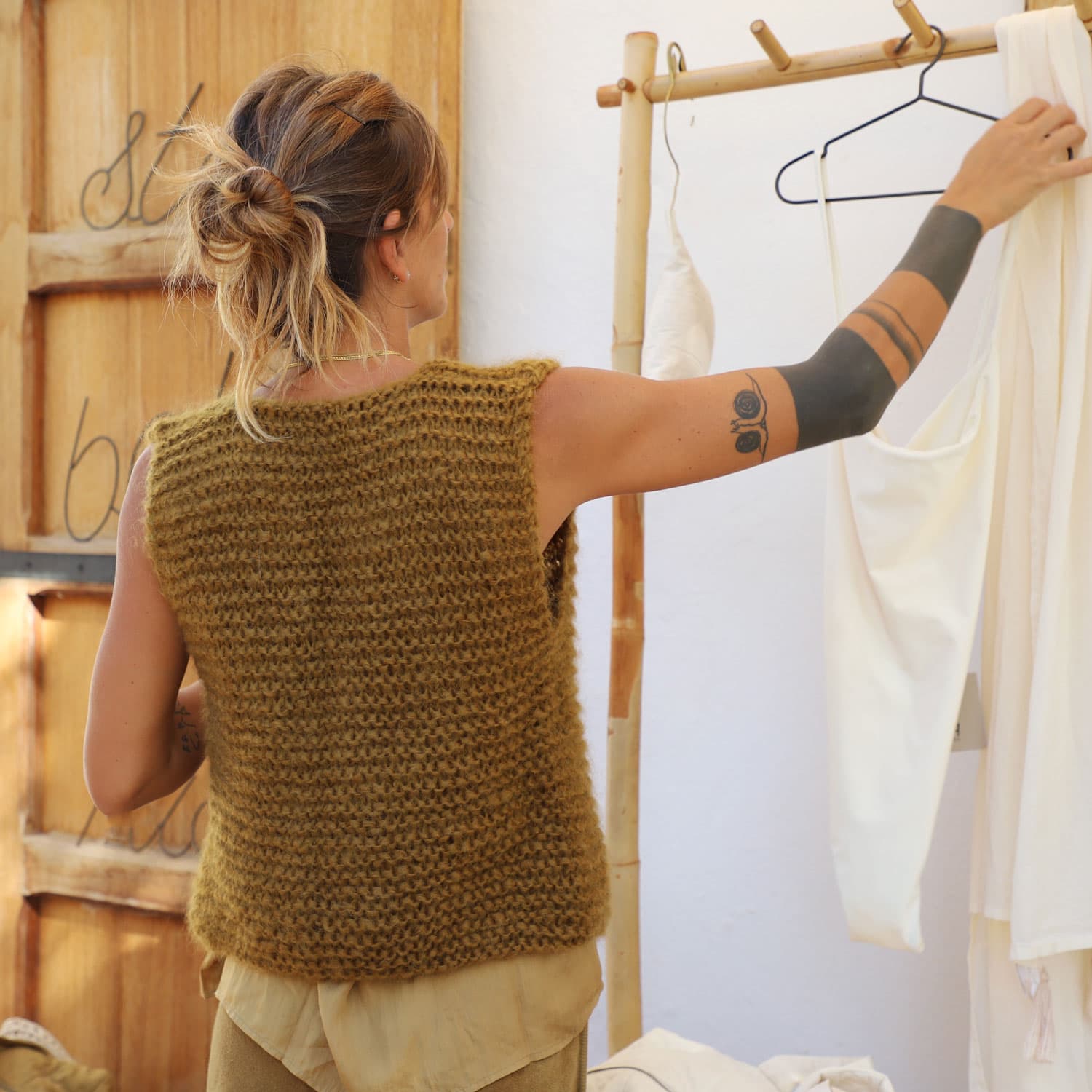 Andrea Gilet - Women - MO Mohair - S050 Antique Bronze