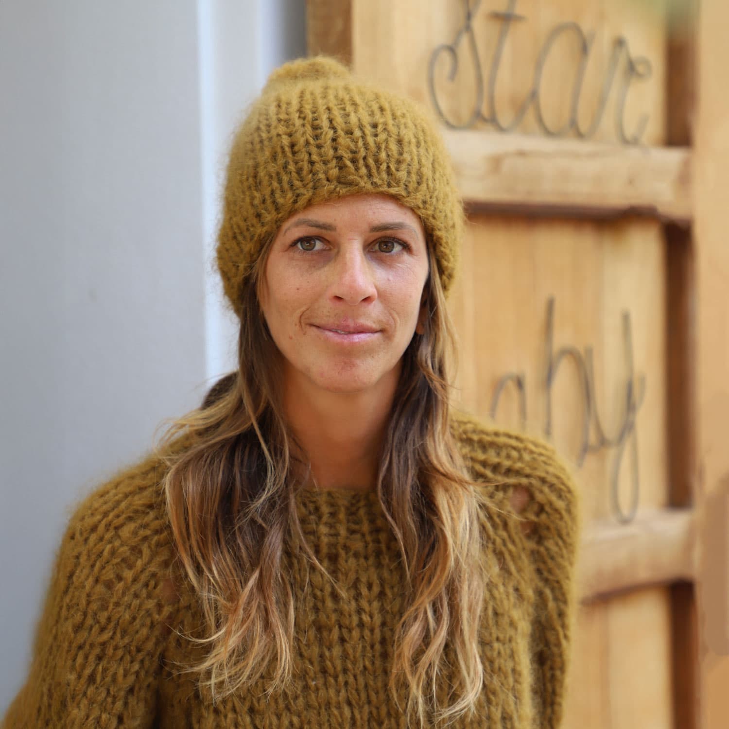 Atelier Pompom Beanie  - Women - MO Mohair - S050 Antique Bronze