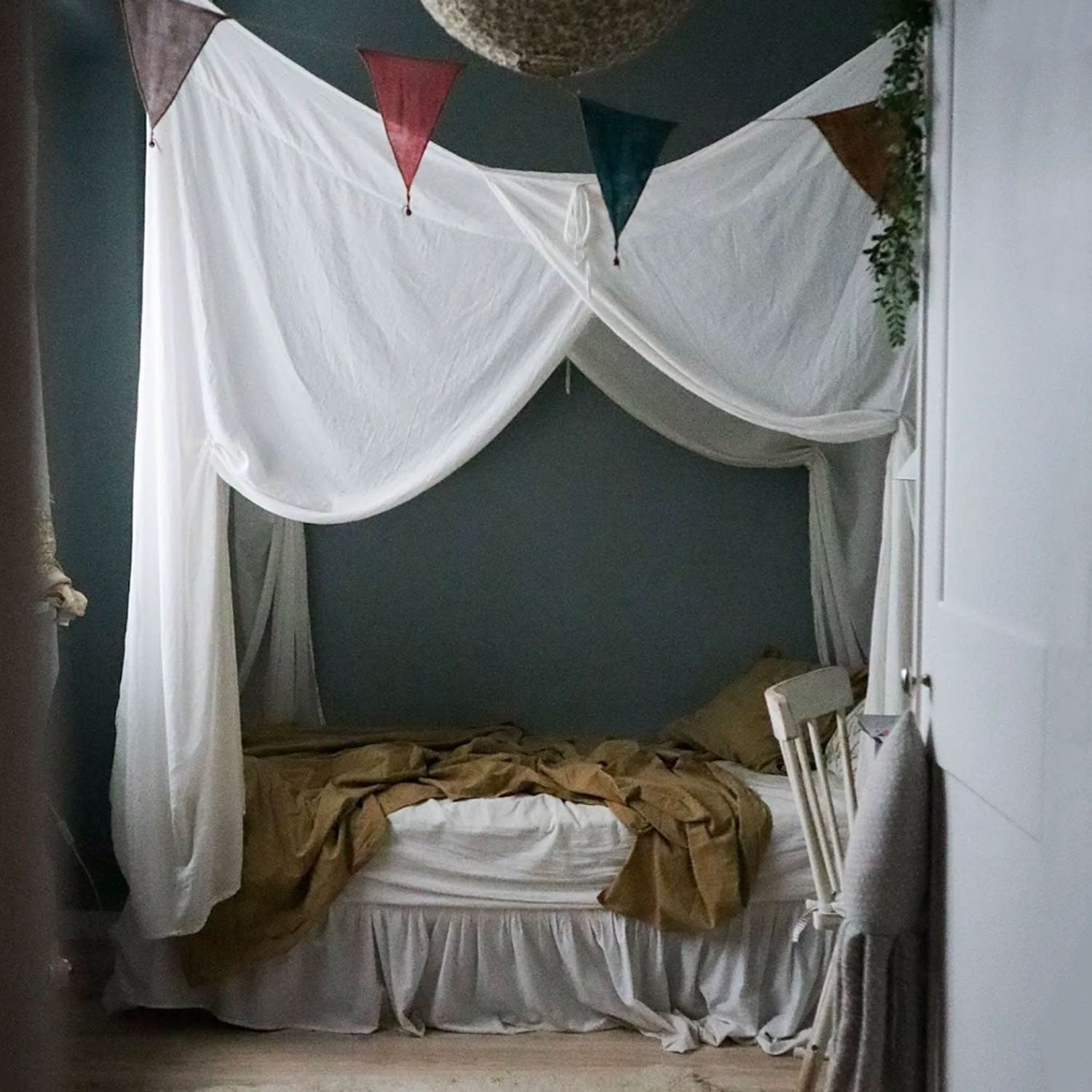 ✦ Canopies, Bed Drapes, Teepees – n°74 E-Shop ✦ Canopies, Bed Drapes, Teepees – n°74 E-Shop