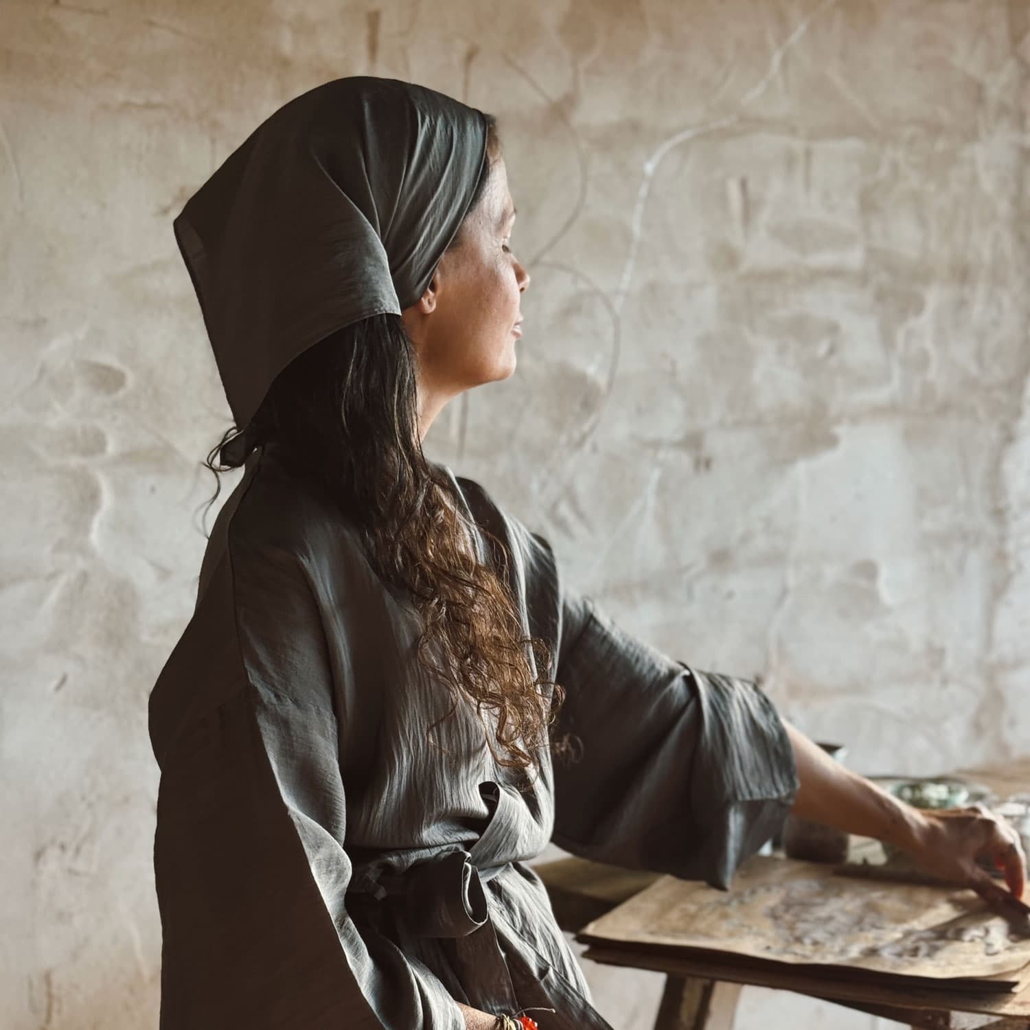 Carmel Scarf - Women - HS Habotai Silk 40 - S045 Stone Grey