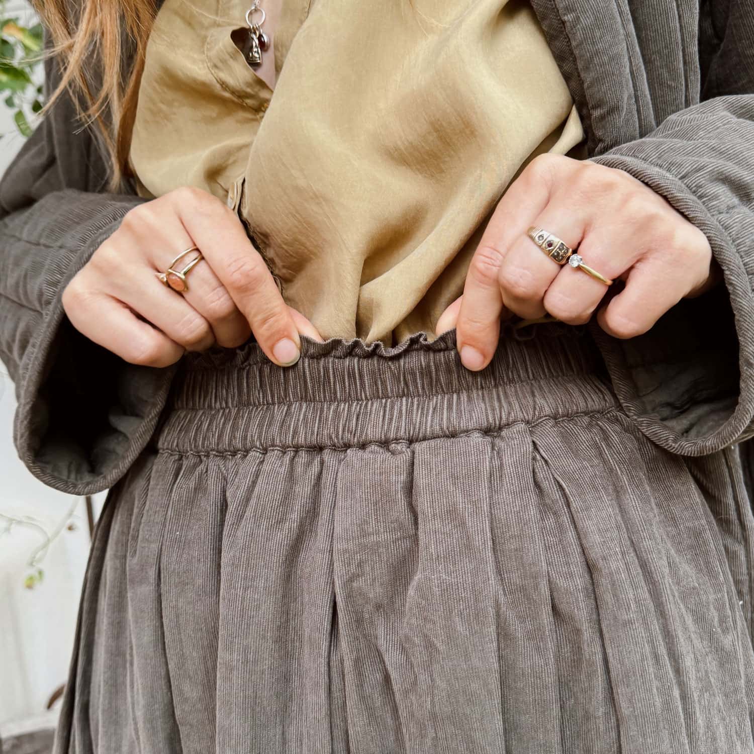 Elisa Skirt - Women - CO Cotton Corduroy - S045 Stone Grey - n°74 E - Shop - 7400000137536