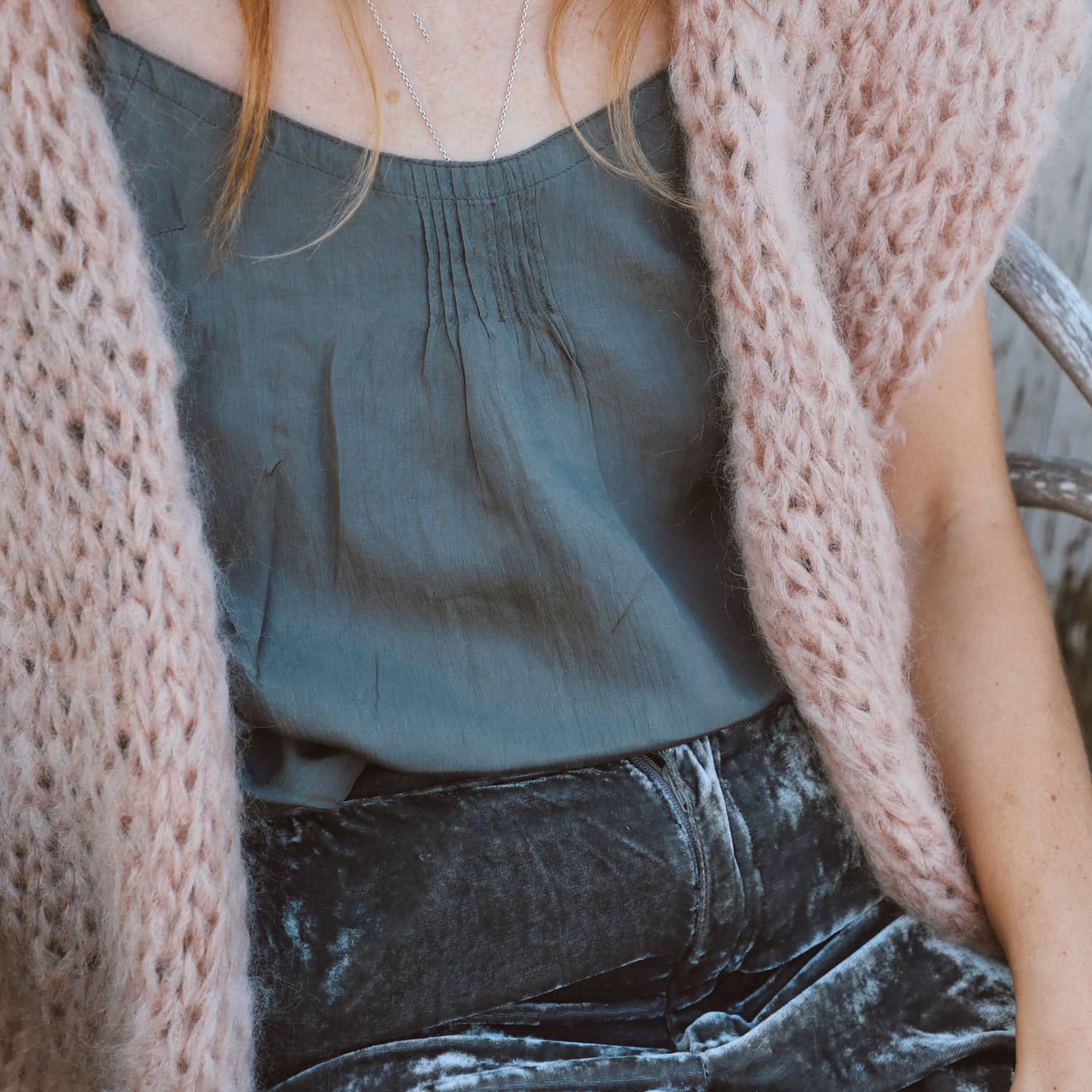 Francy Gilet - Women - MO Mohair - S054 Nude Brown