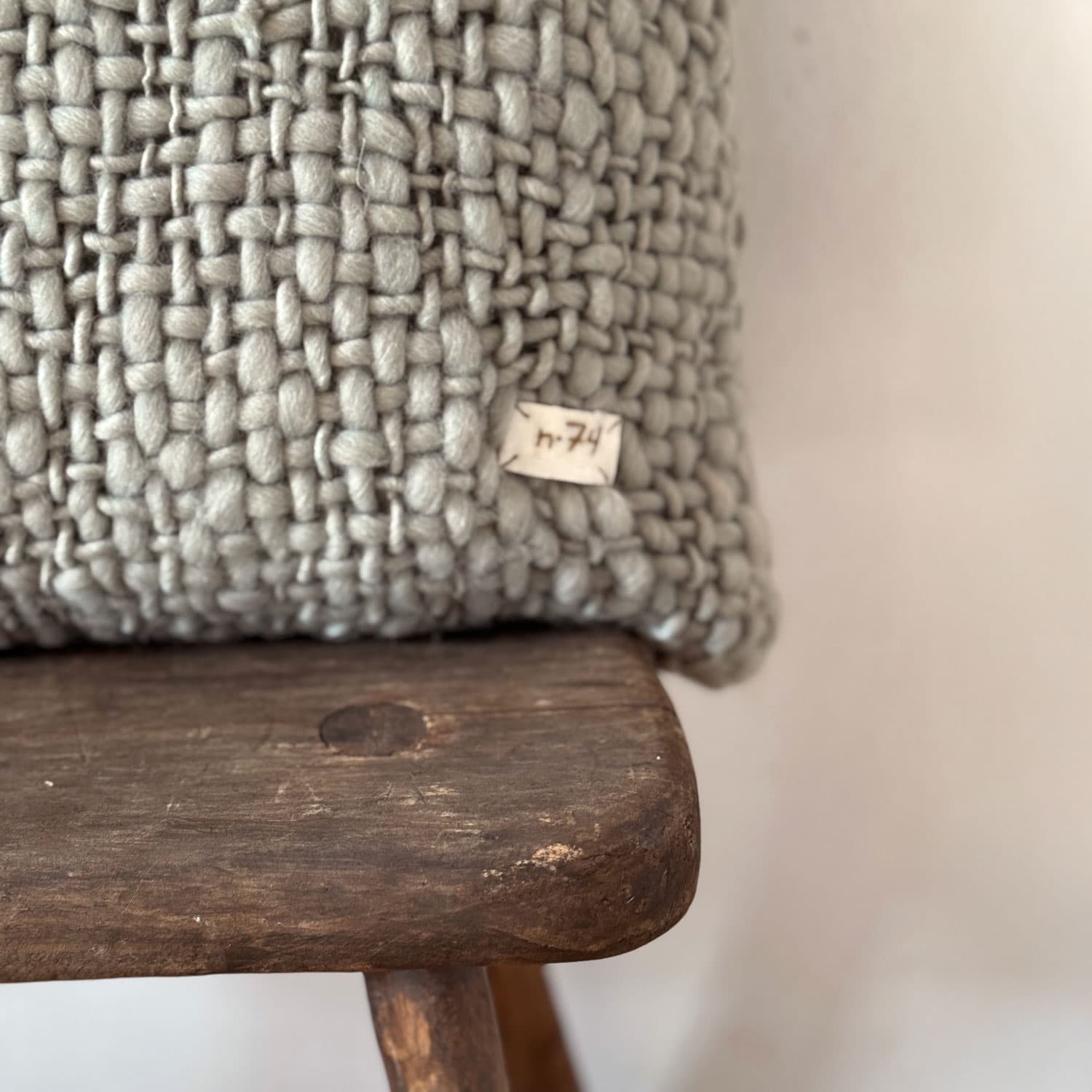 Handwoven Chunky Cushion - WO Wool - S049 Sage Green - Rectangle - n°74 E - Shop - 