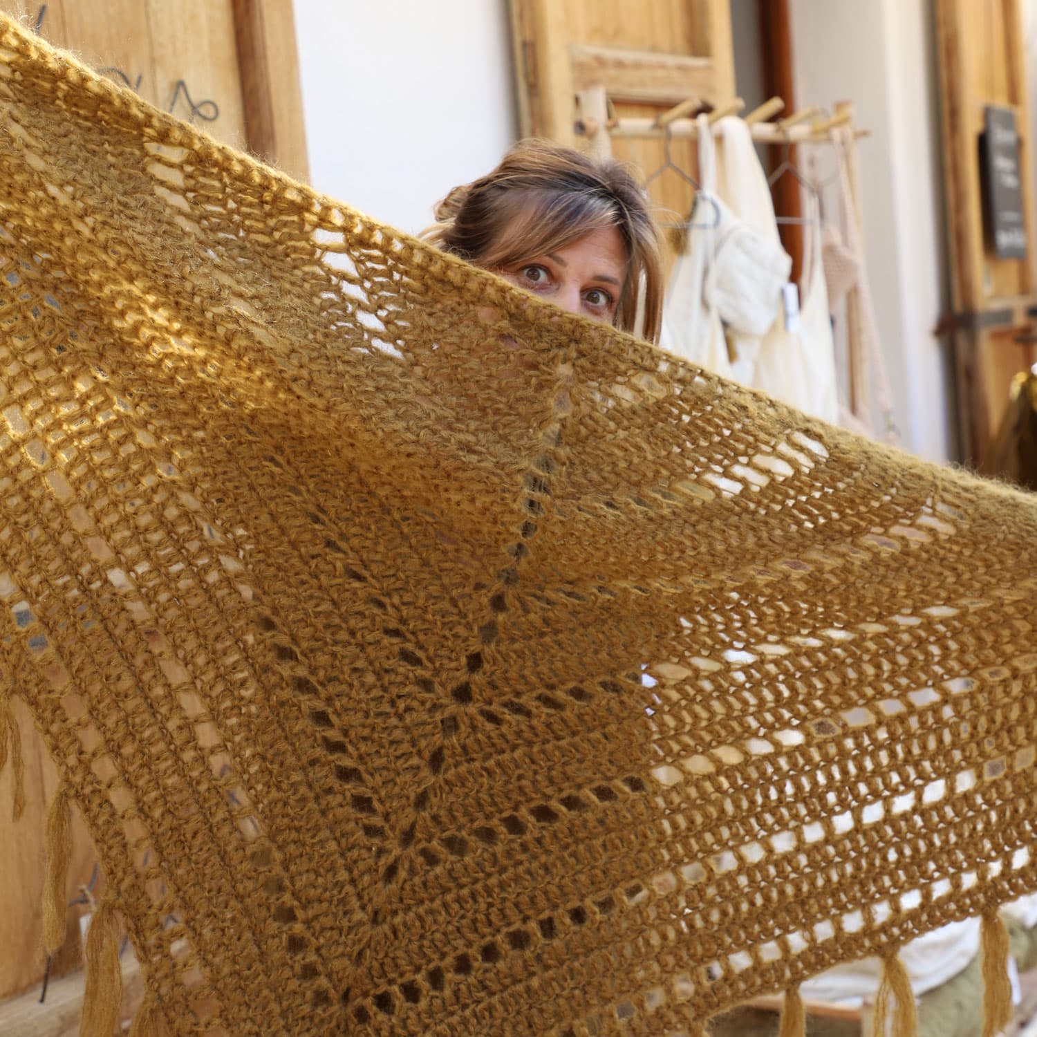 Juliana Crochet Shawl - Women - MO Mohair - S050 Antique Bronze - n°74 E - Shop - 7400000137504