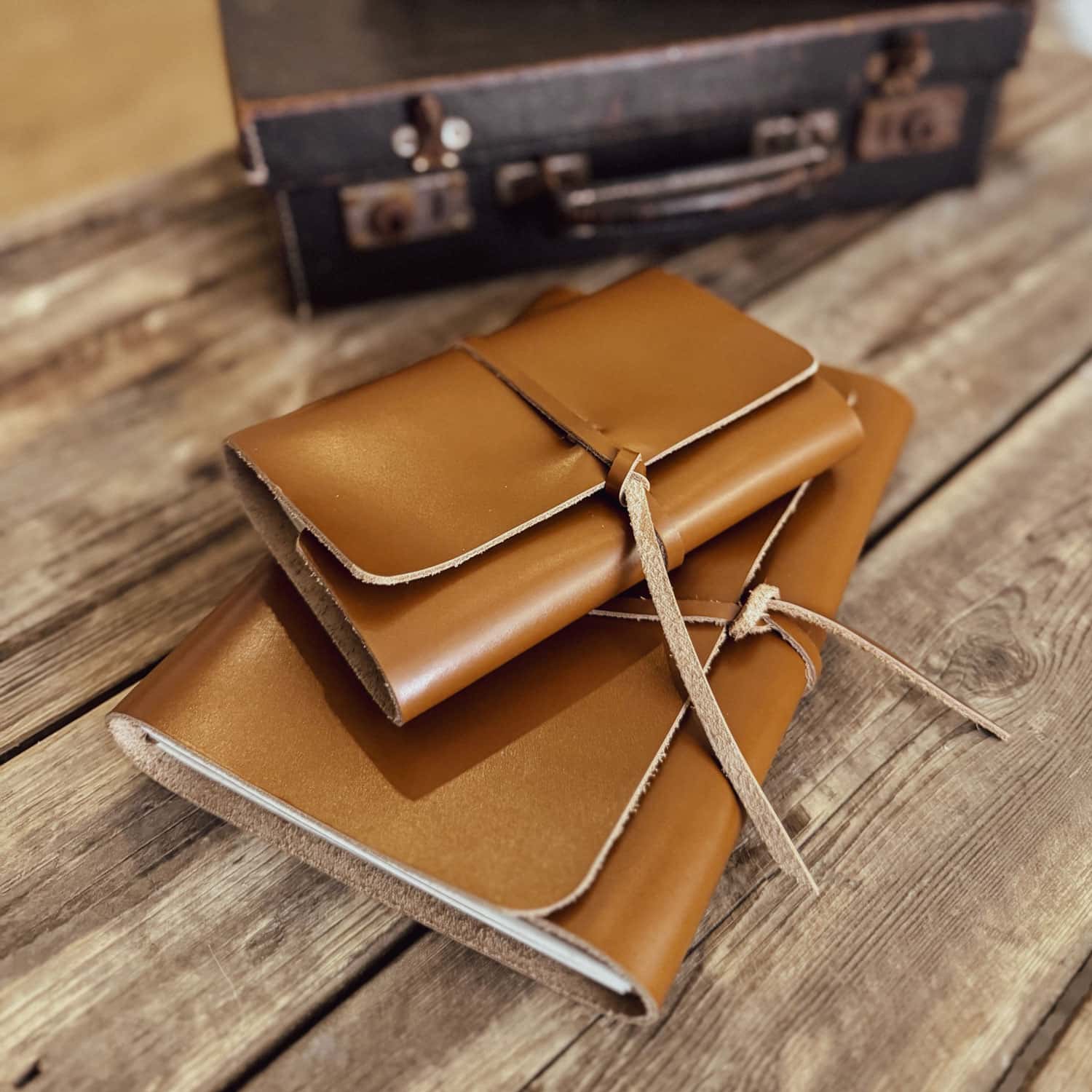 Leather Journal - S053 Tan - n°74 E - Shop - 7400000137499