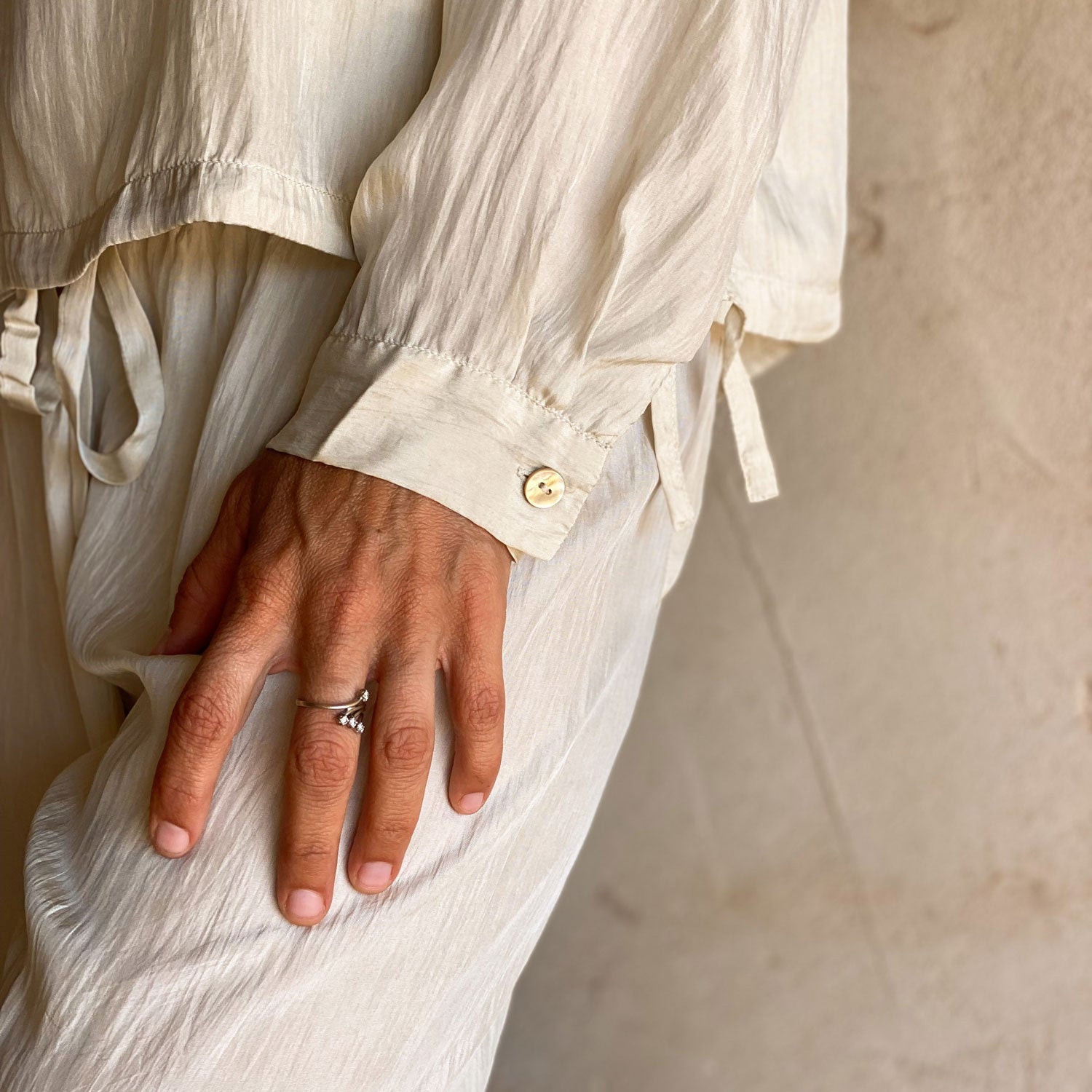 Lisa Shirt - Women - HS Habotai Silk 40 - S000 Natural - n°74 E - Shop - 7400000136834