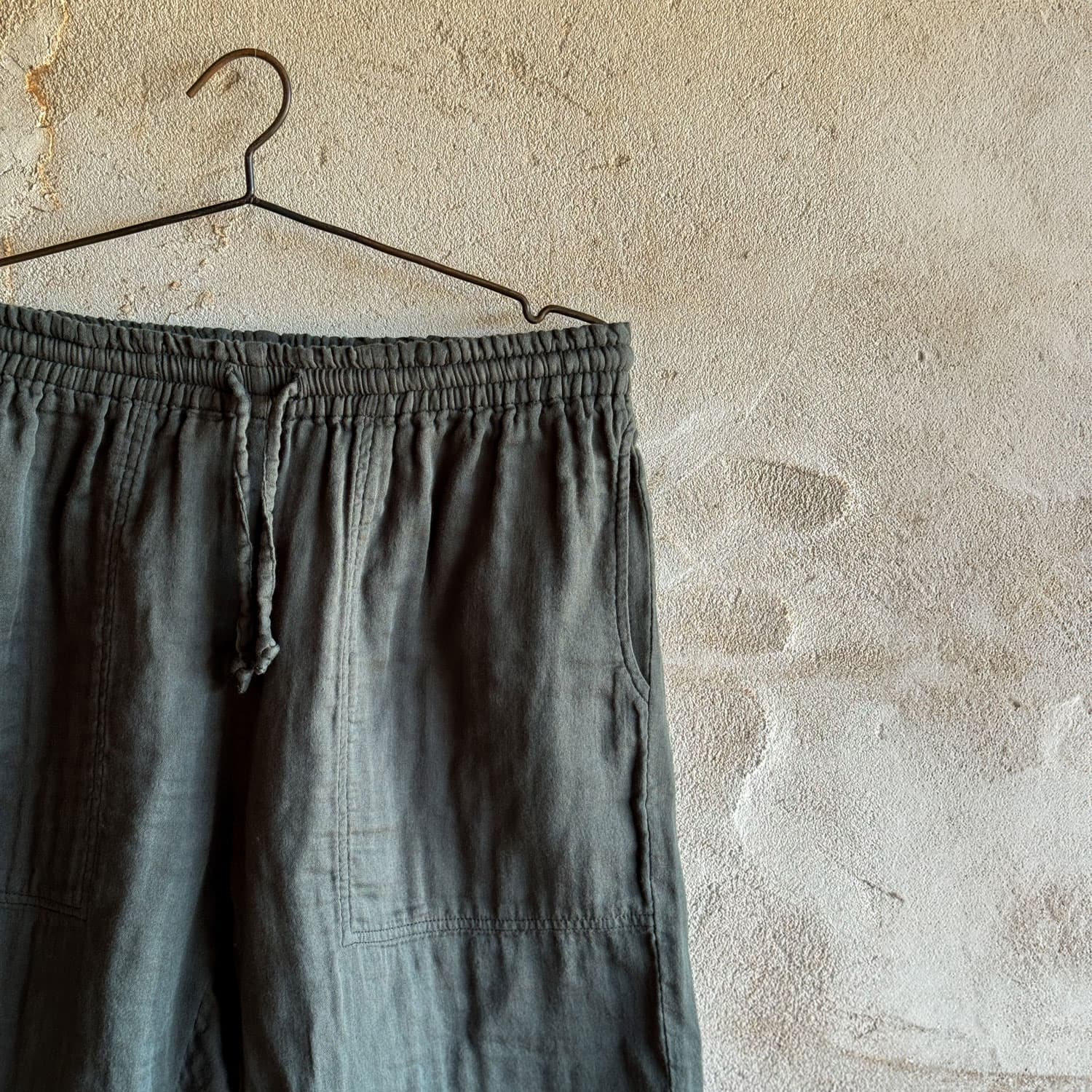 Nico Bermuda Shorts - Men - DS Double Saloo - S021 Dark Grey - n°74 E - Shop - 7400000136960