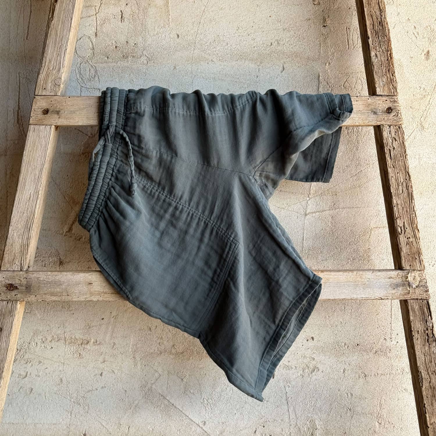 Nico Bermuda Shorts - Men - DS Double Saloo - S032 Ice Blue - n°74 E - Shop - 7400000136964