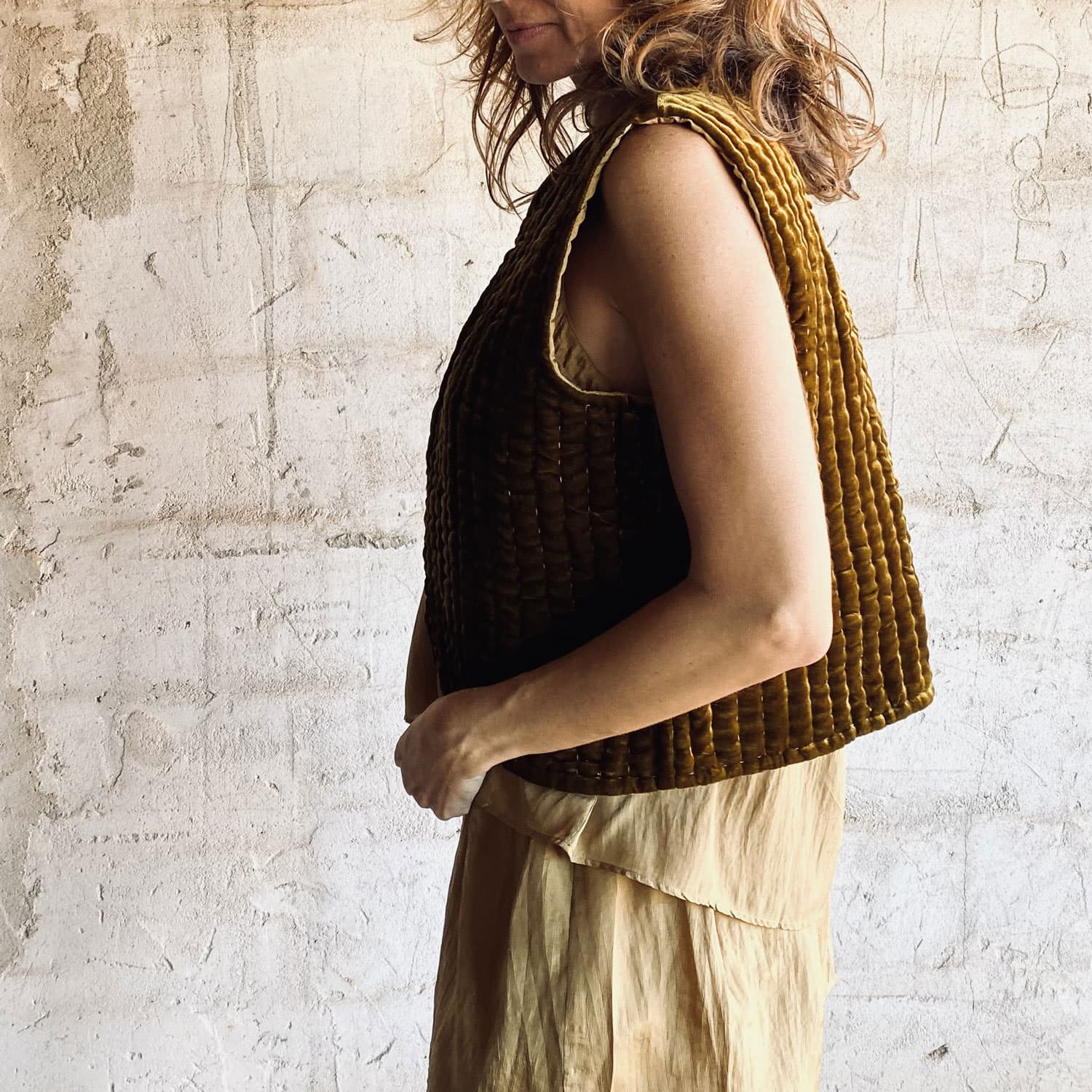 Nora Vest - Women - SV Silk Velvet - S050 Antique Bronze - n°74 E - Shop - 7400000136699